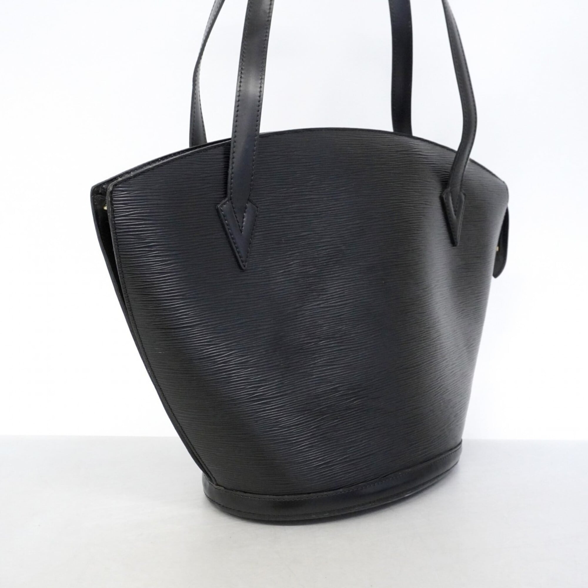 Louis Vuitton Noir Shoulder Bag (Pre-Owned)