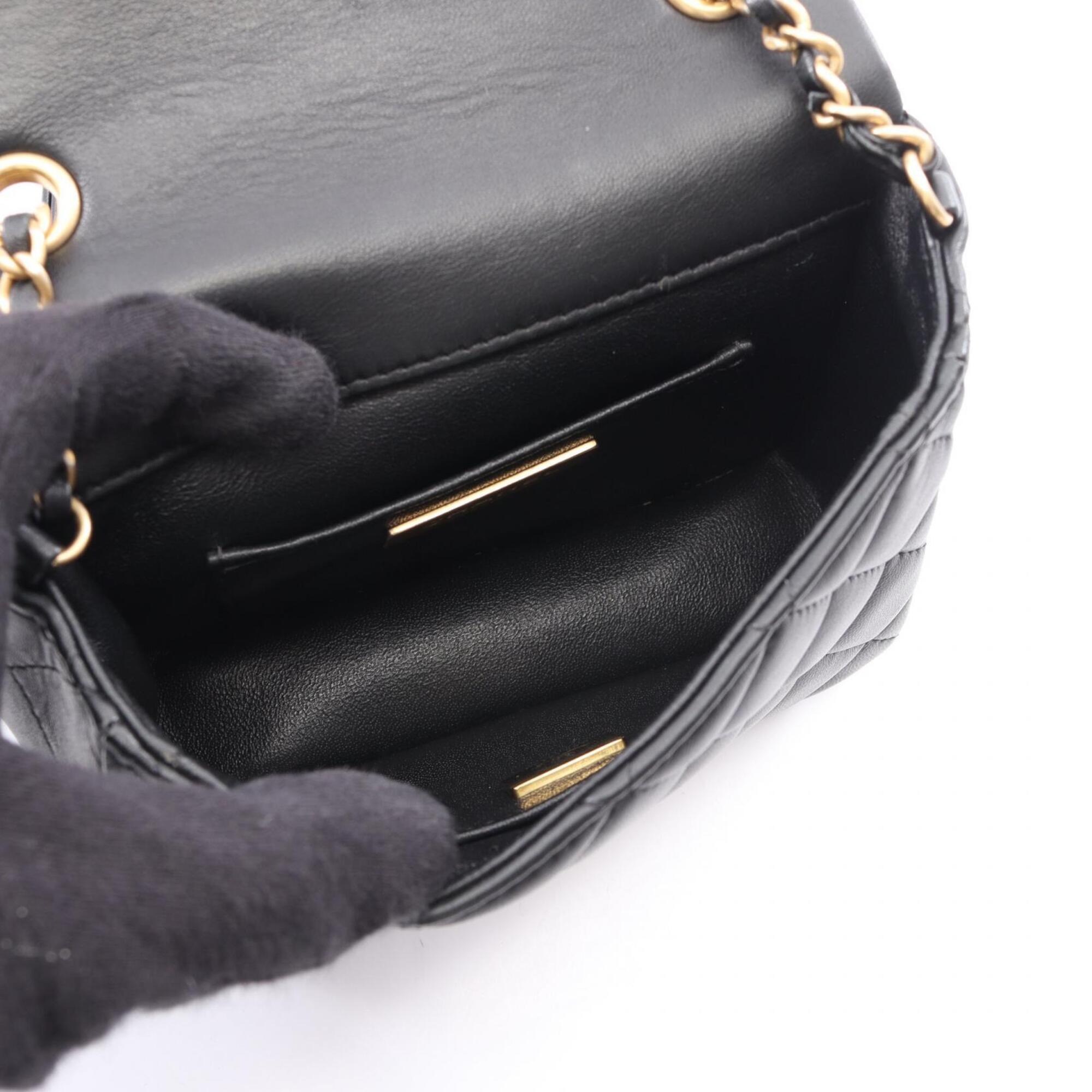 Chanel Matelasse Black Leather Handbag Shoulder Bag (Pre-Owned)