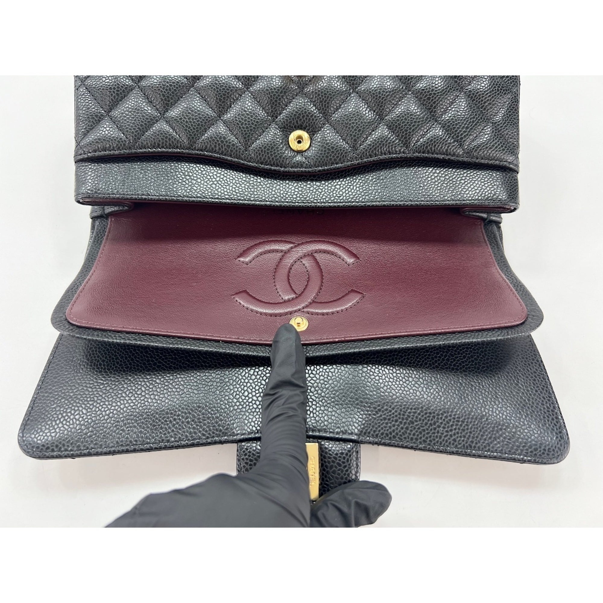 Chanel Matelasse Black Shoulder Bag (Pre-Owned)