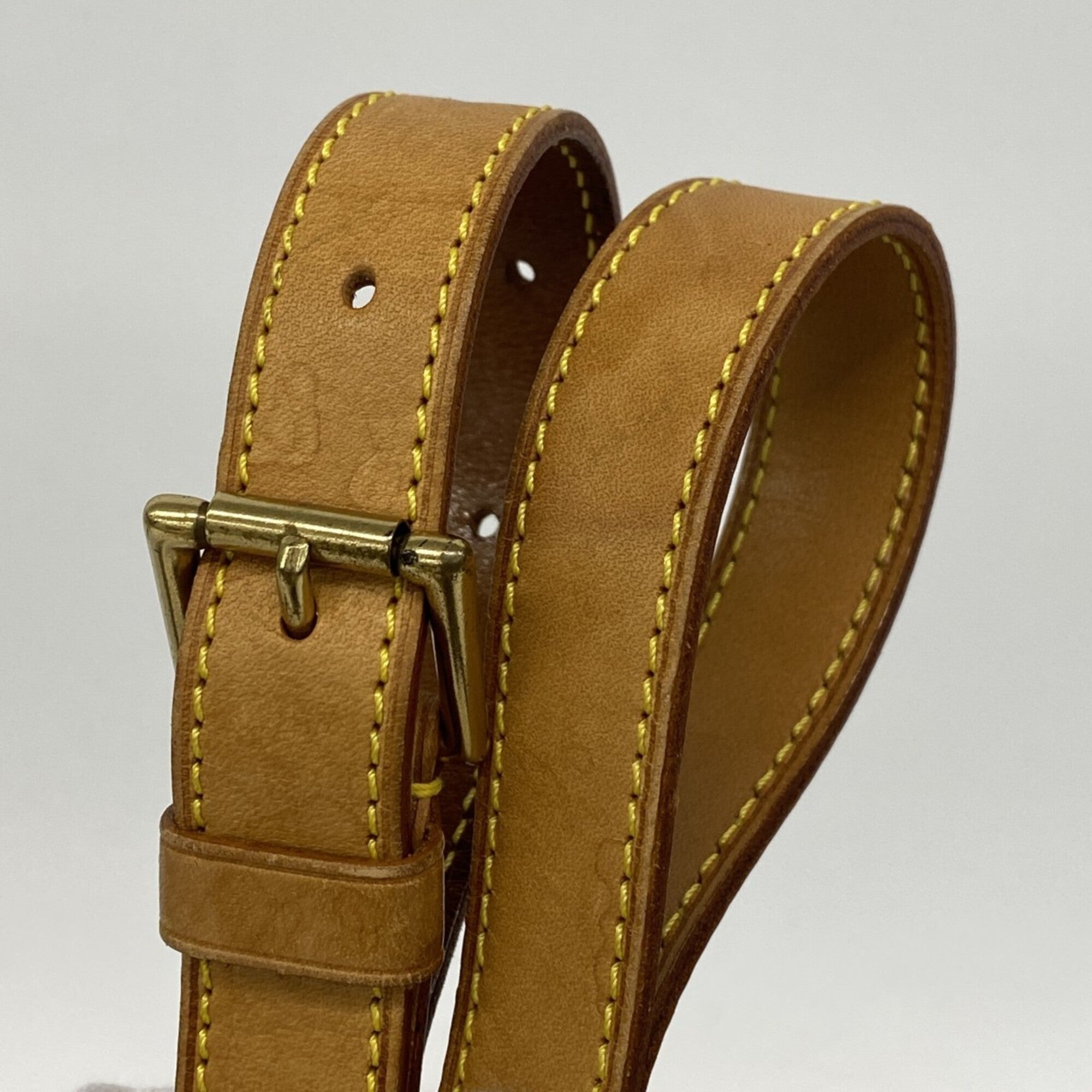 Louis Vuitton Brown Shoulder Bag (Pre-Owned)
