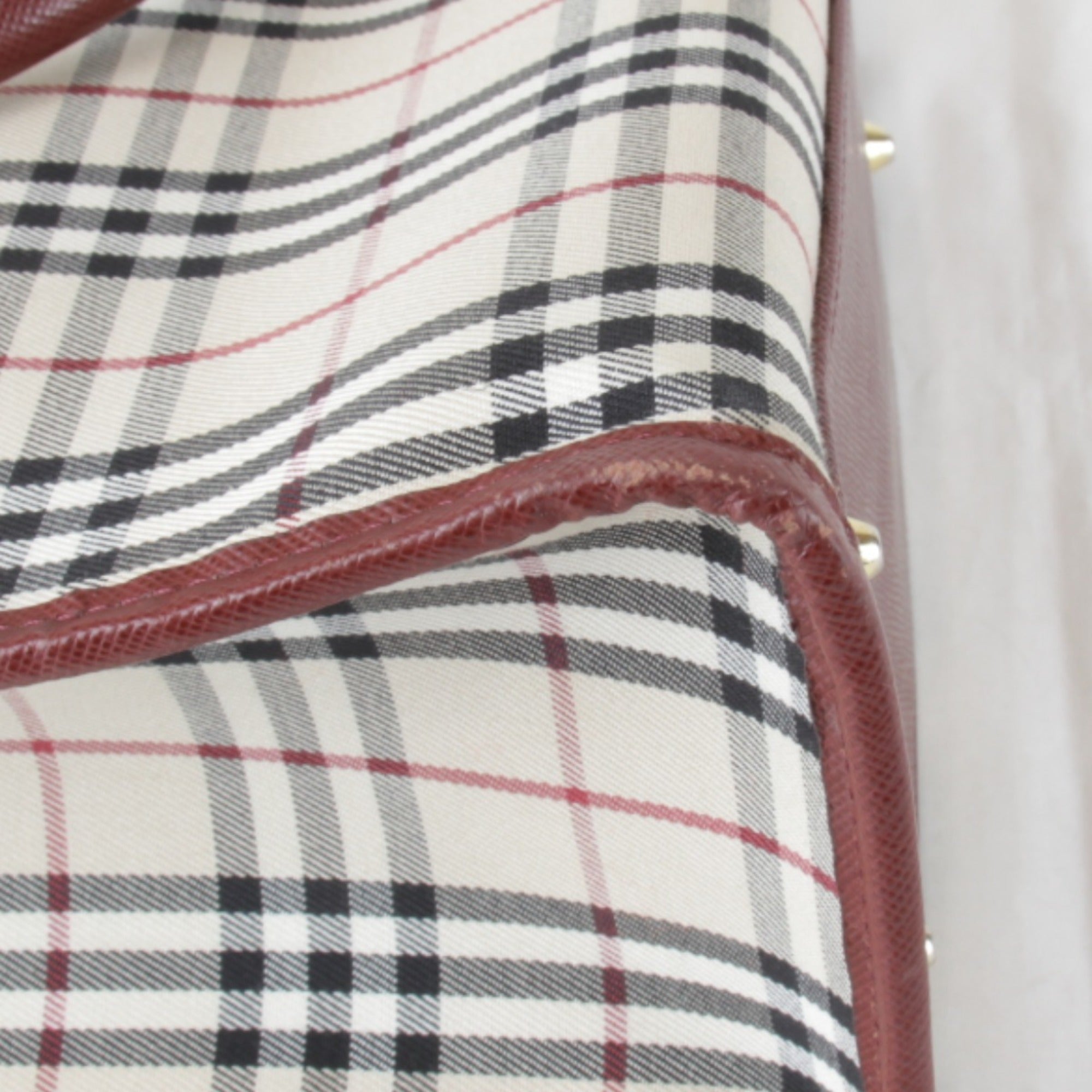 Burberry Red Color Canvas Leather Tote Bag (Pre-Owned)