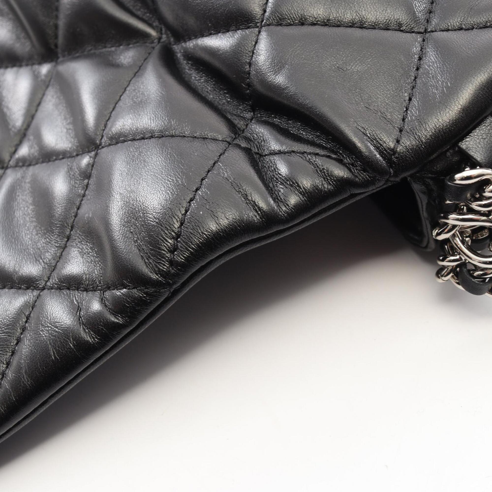 Chanel Black Leather Handbag Shoulder Bag (Pre-Owned)