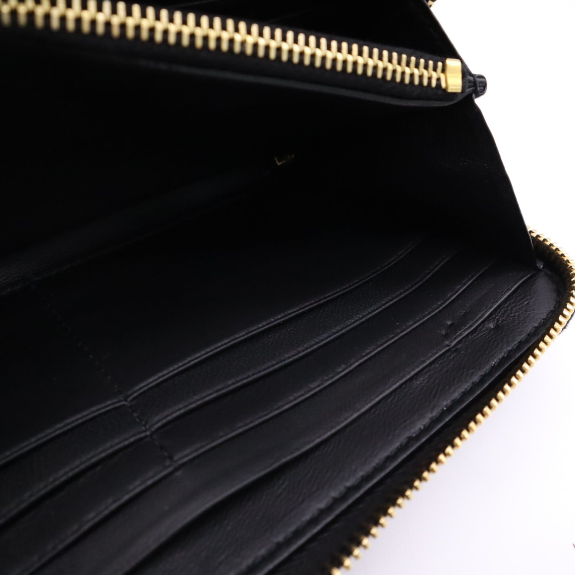 Yves Saint Laurent Black Leather Long Wallet (Bi-Fold) (Pre-Owned)