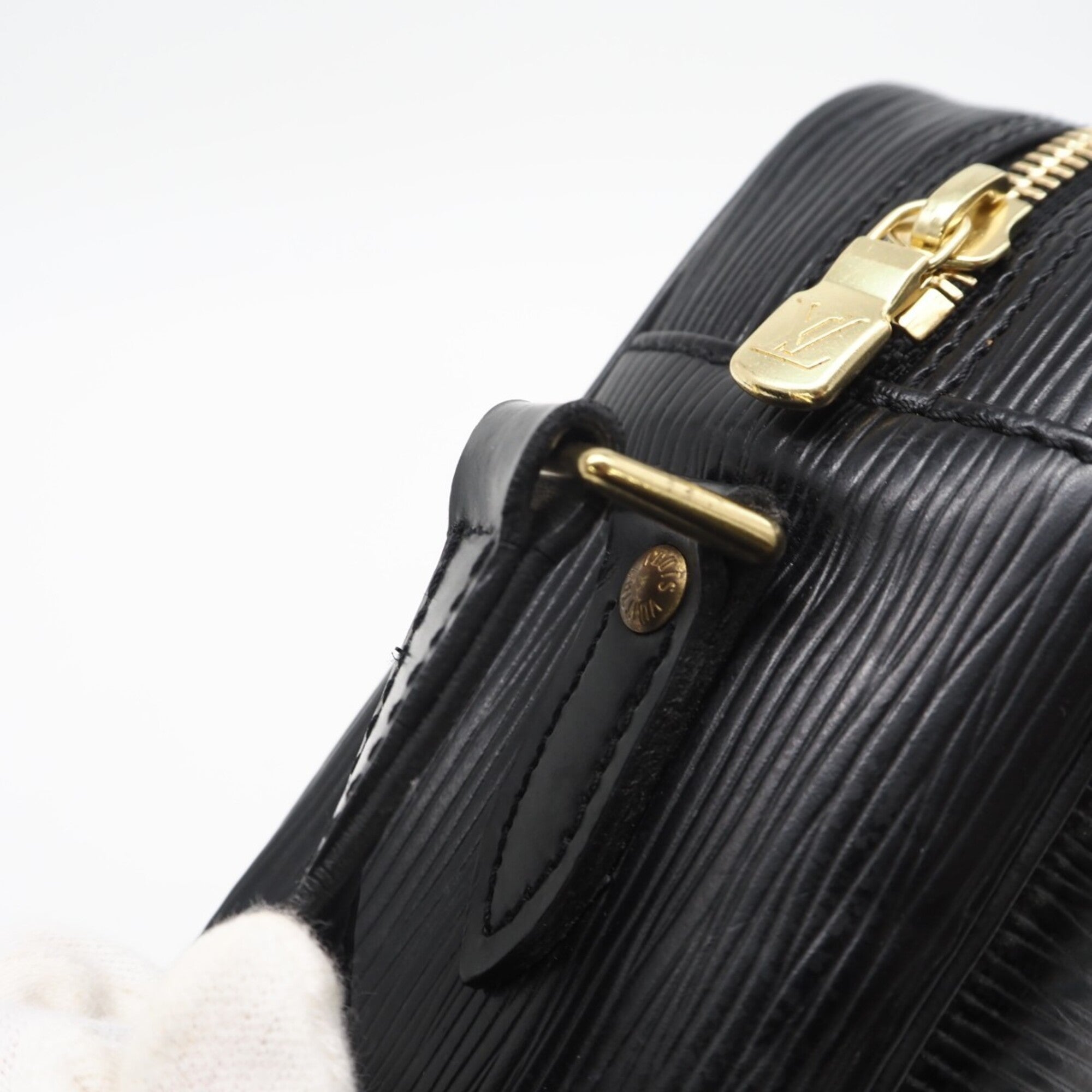Louis Vuitton Black Noir Leather Shoulder Bag (Pre-Owned)