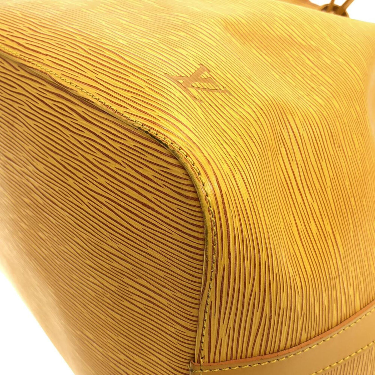 Louis Vuitton Yellow Leather Shoulder Bag (Pre-Owned)