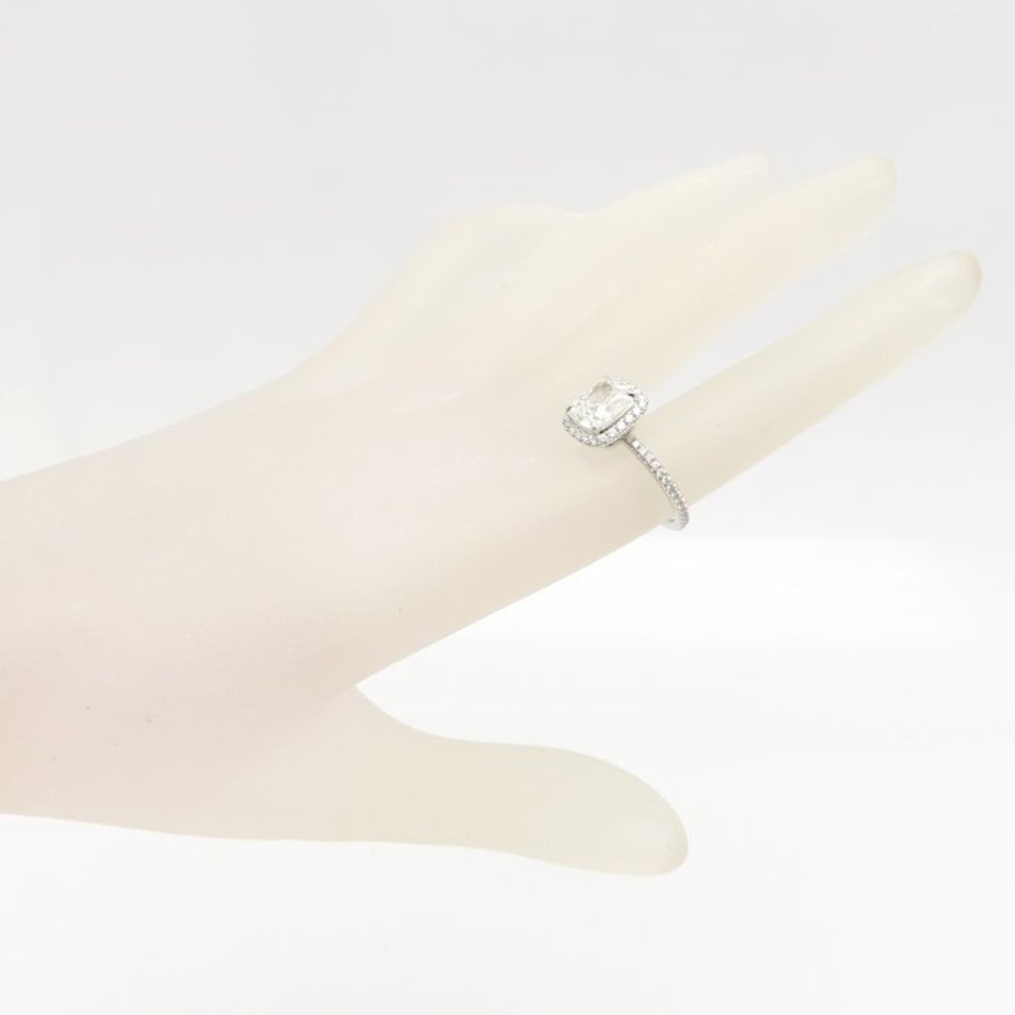 Harry Winston Platinum 950 Band Ring (Pre-Owned)