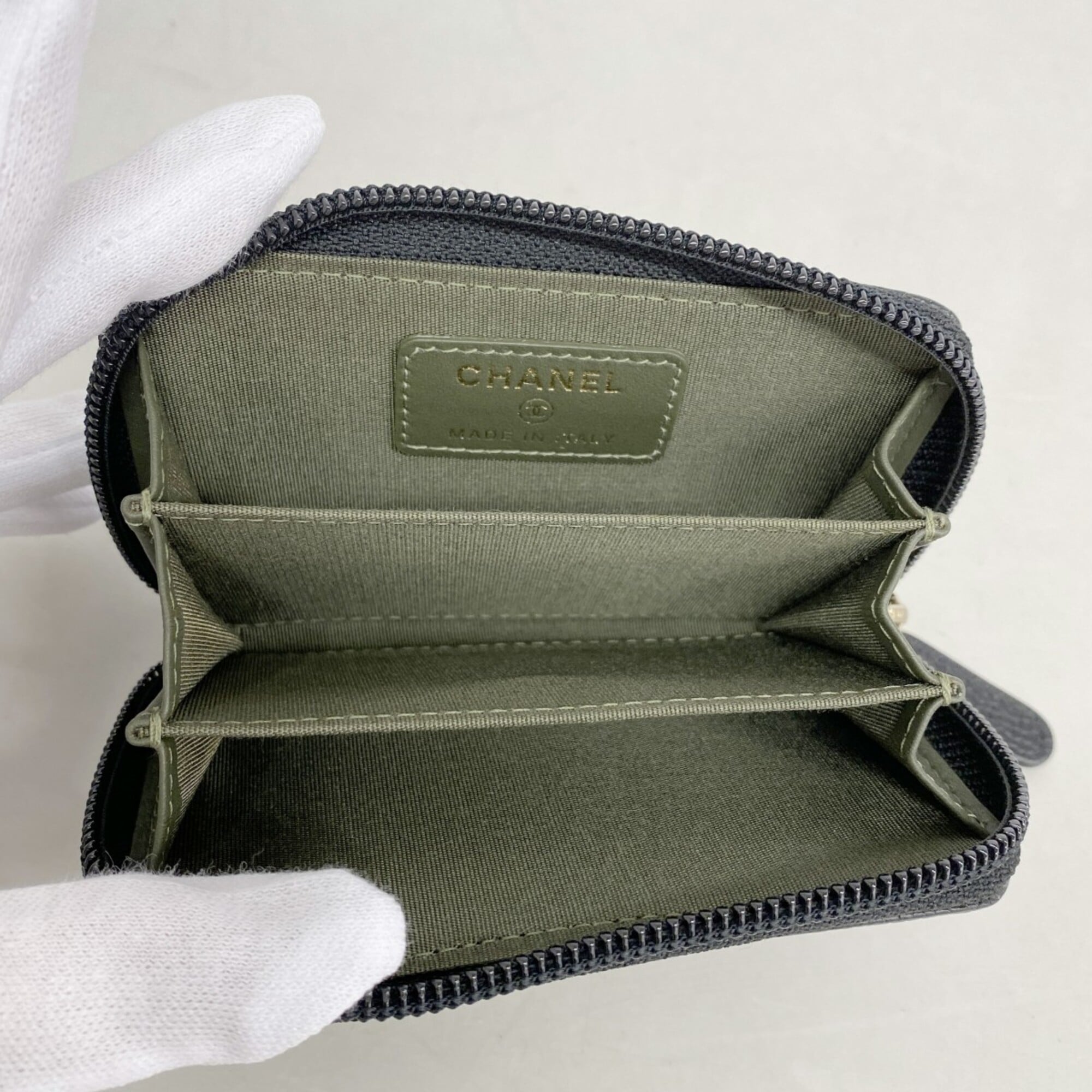 Chanel Black Grained Calfskin Coin Purse/Coin Case (Pre-Owned)