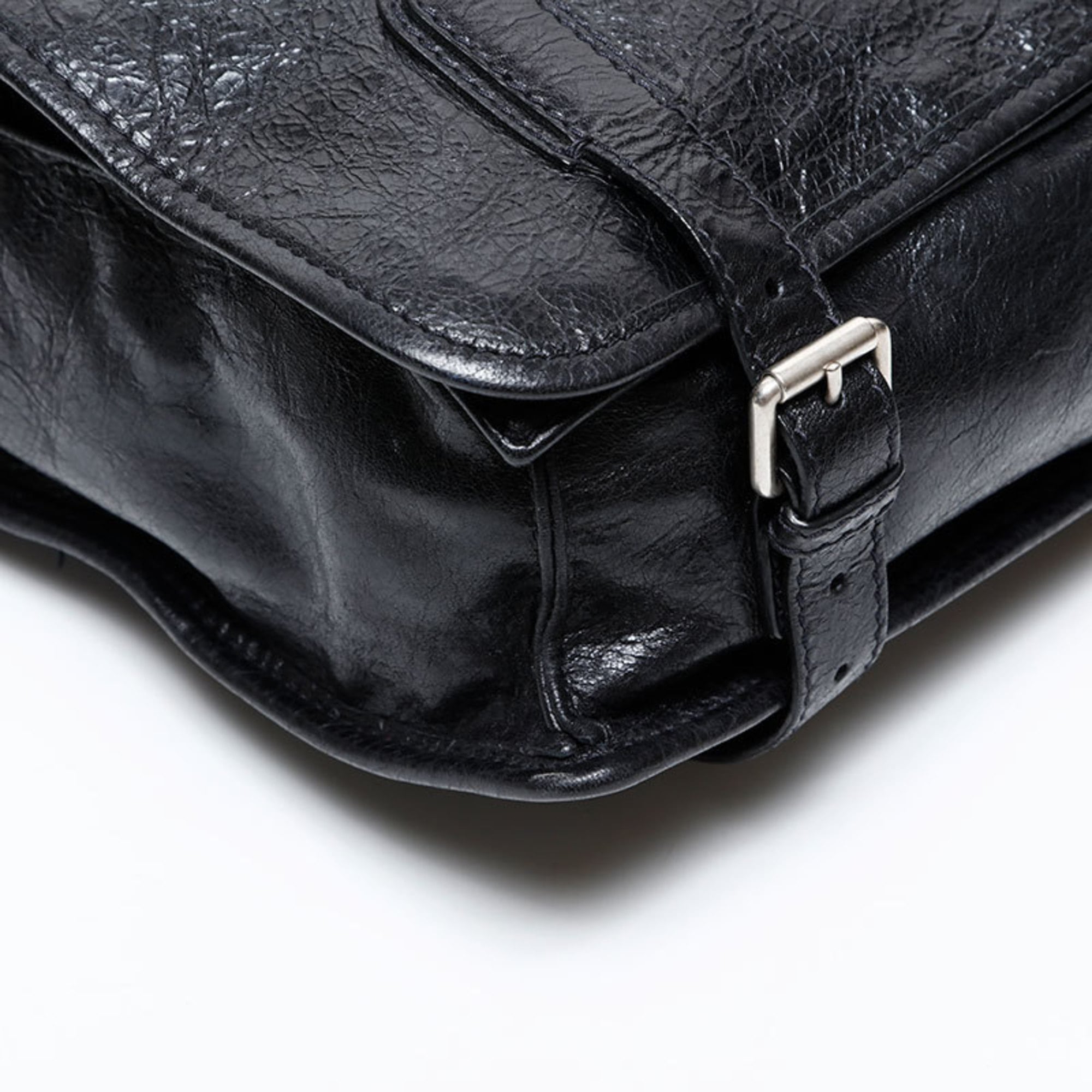 Balenciaga Black Leather Shoulder Bag (Pre-Owned)