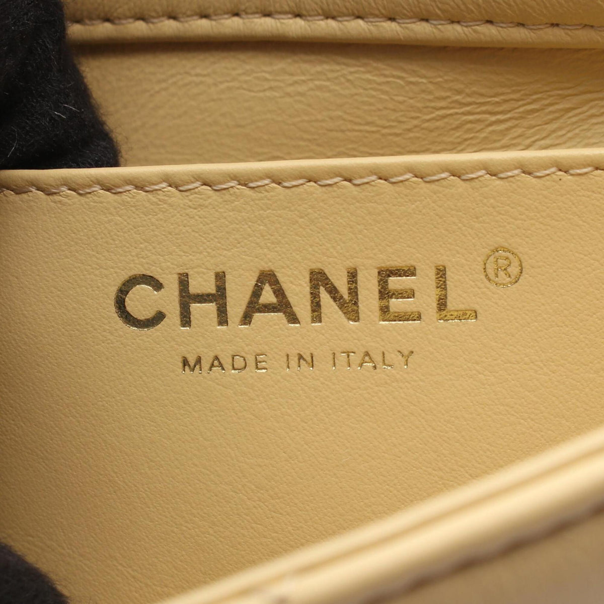 Chanel Yellow Leather Handbag Shoulder Bag (Pre-Owned)