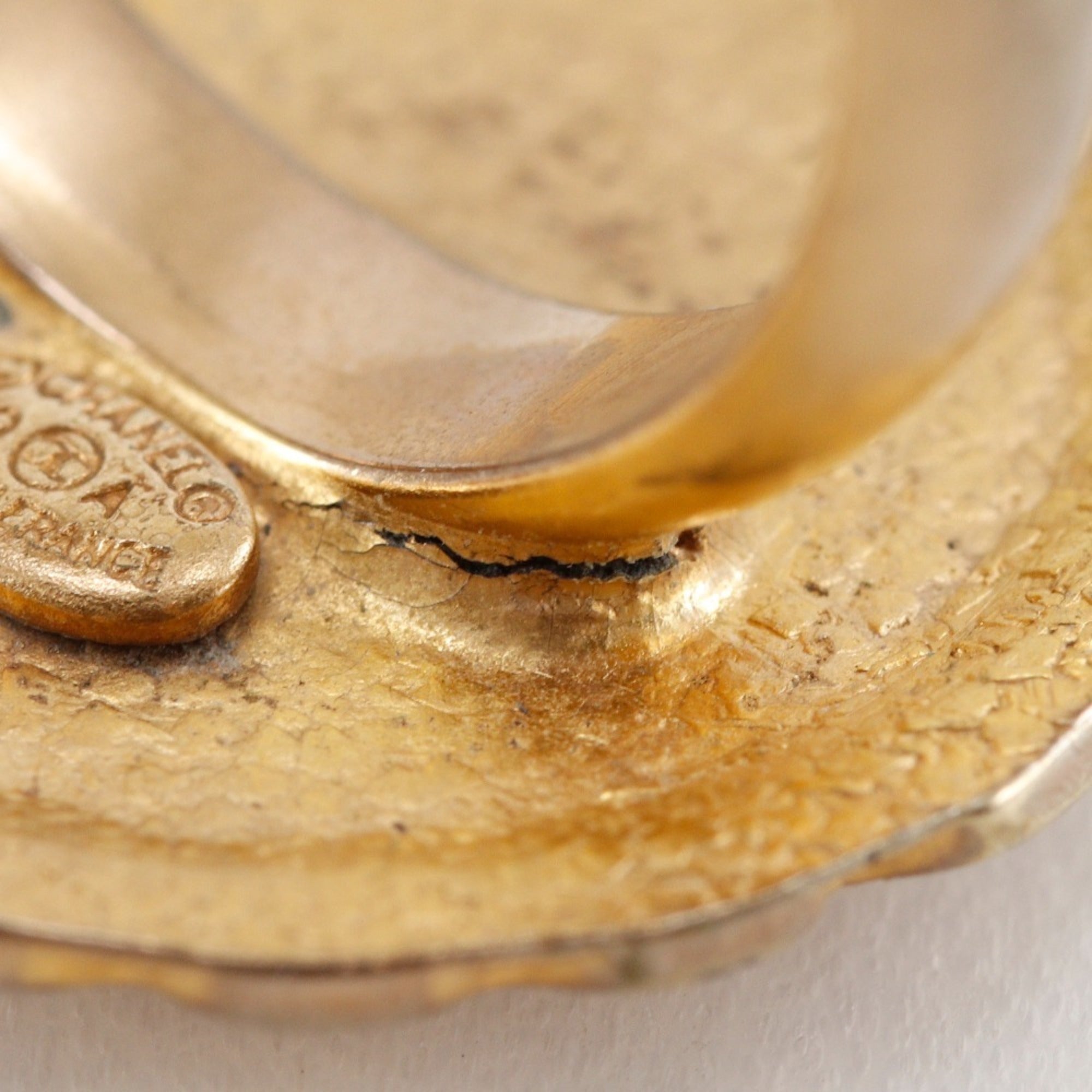 Chanel Gold Plating Band Ring (Pre-Owned)