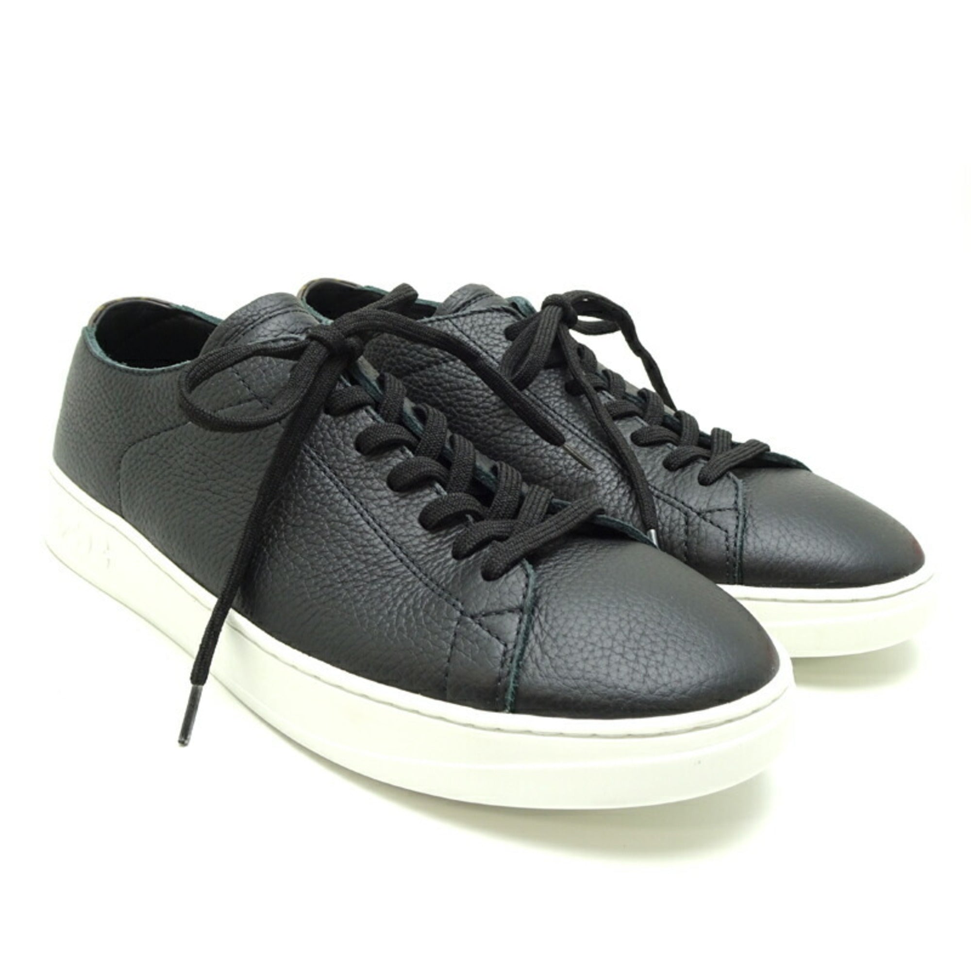 Louis Vuitton Black Sneakers (Pre-Owned)