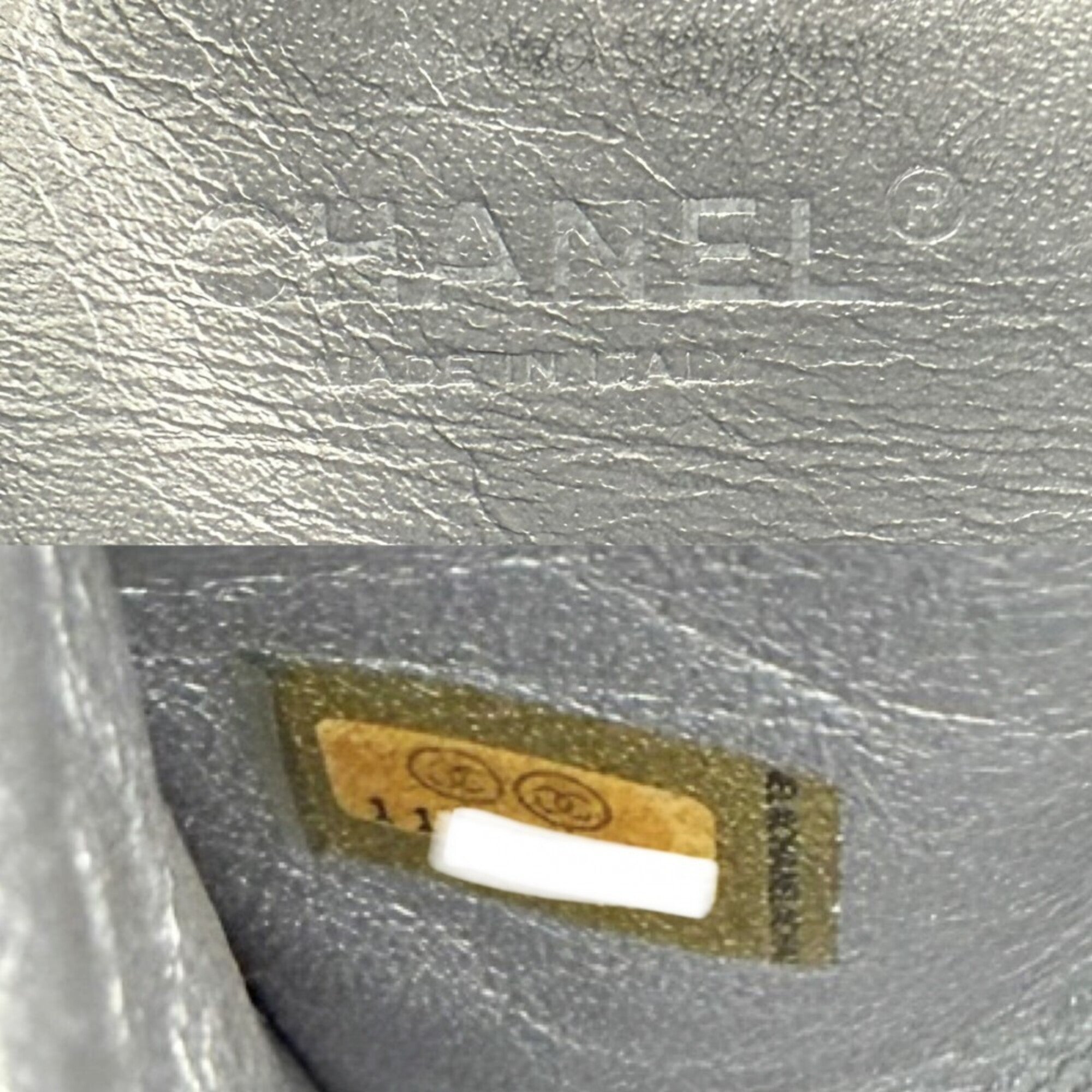 Chanel Black White Patent Leather Shoulder Bag (Pre-Owned)