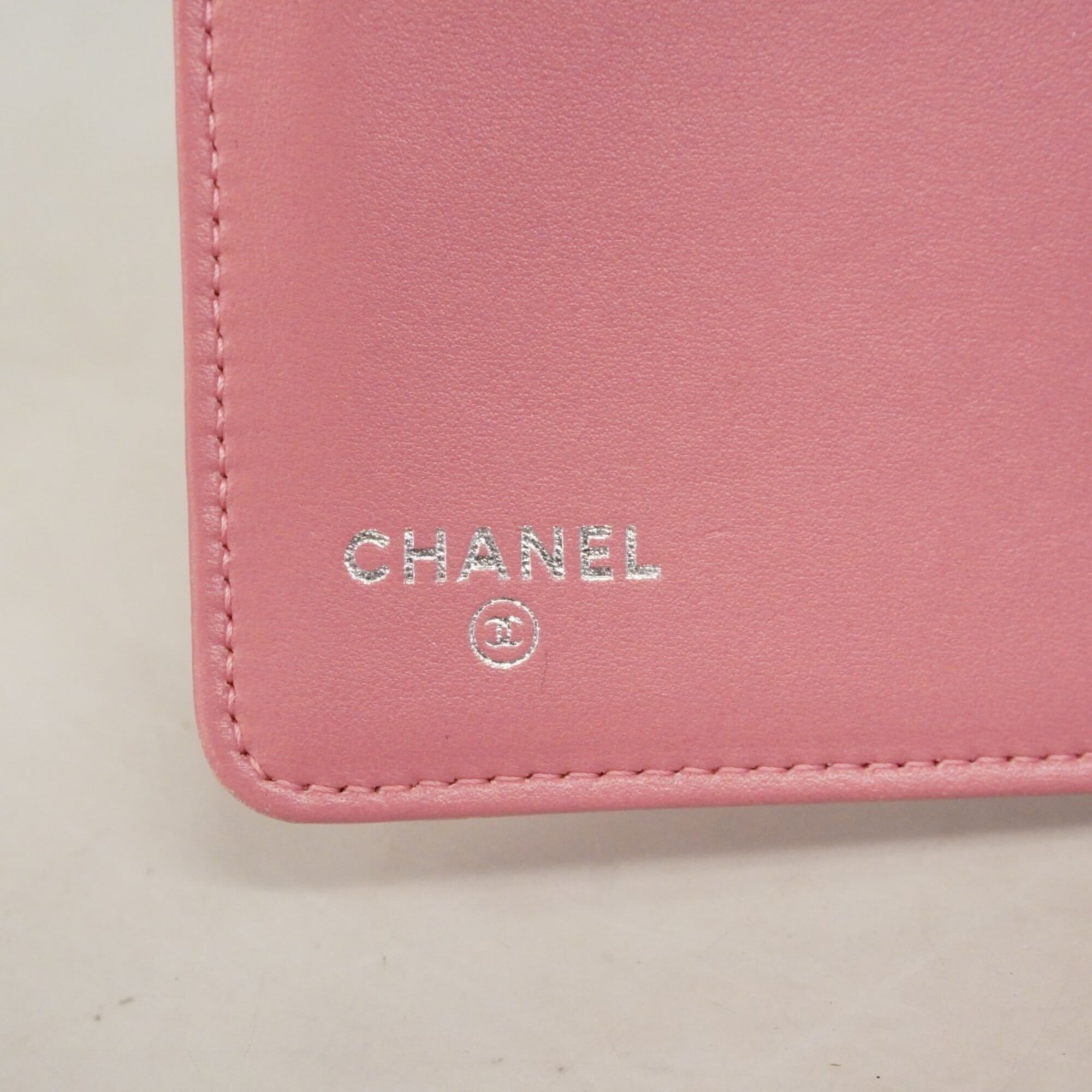 Chanel Pink Leather Long Wallet (Bi-Fold) (Pre-Owned)
