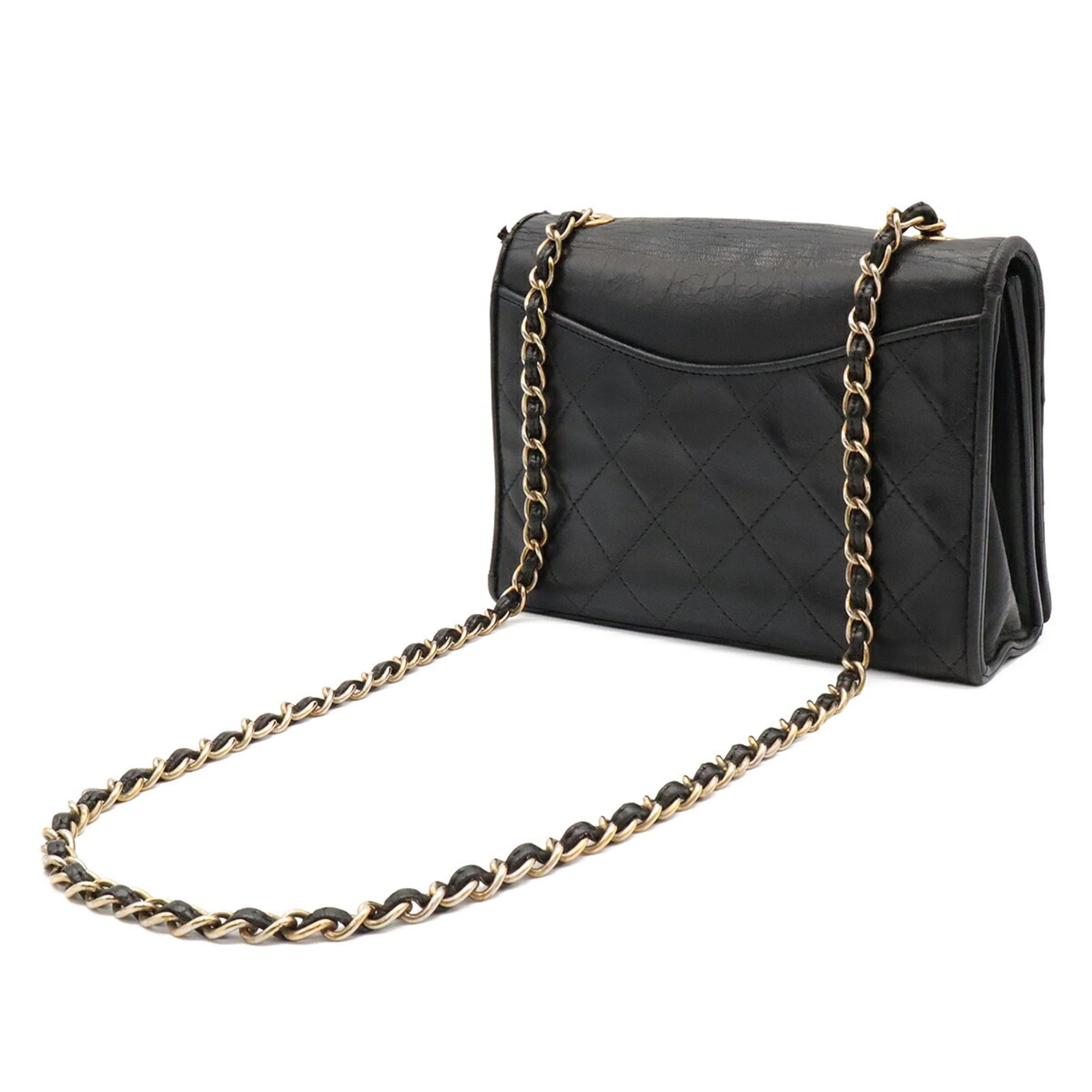Chanel Black Pochette Shoulder Bag (Pre-Owned)