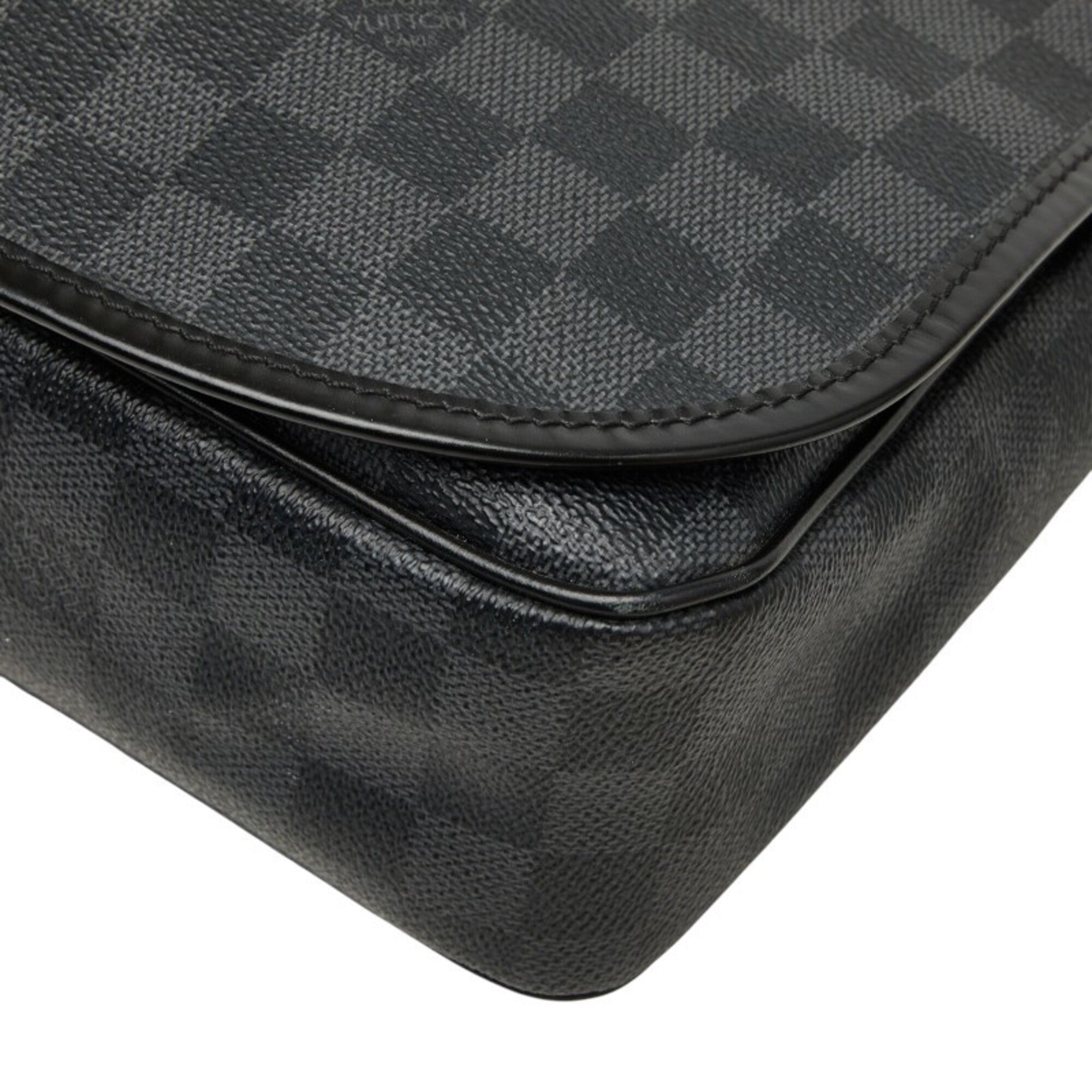 Louis Vuitton Black Pvc Leather Shoulder Bag (Pre-Owned)