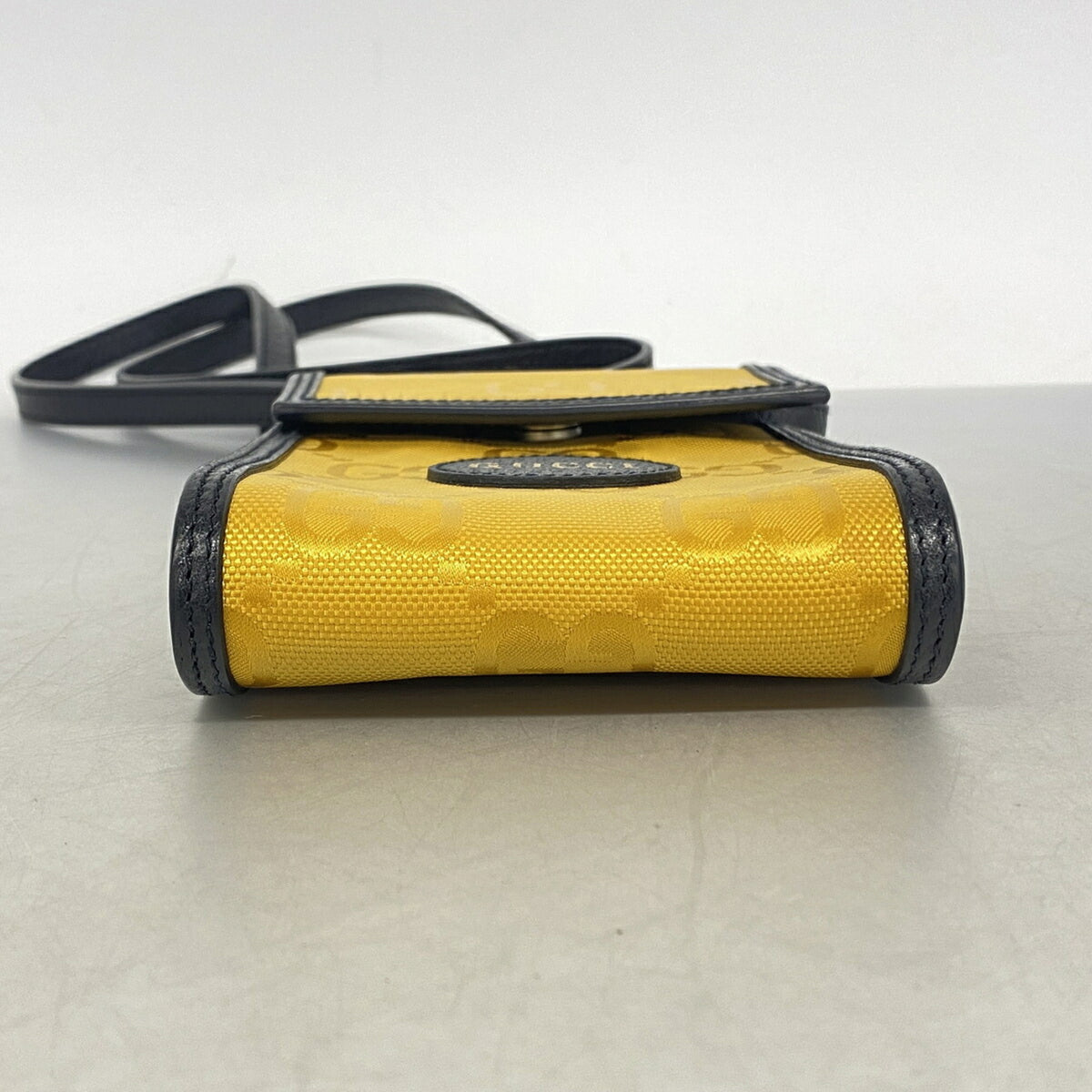 Gucci Black Yellow Nylon Canvas Shoulder Bag (Pre-Owned)