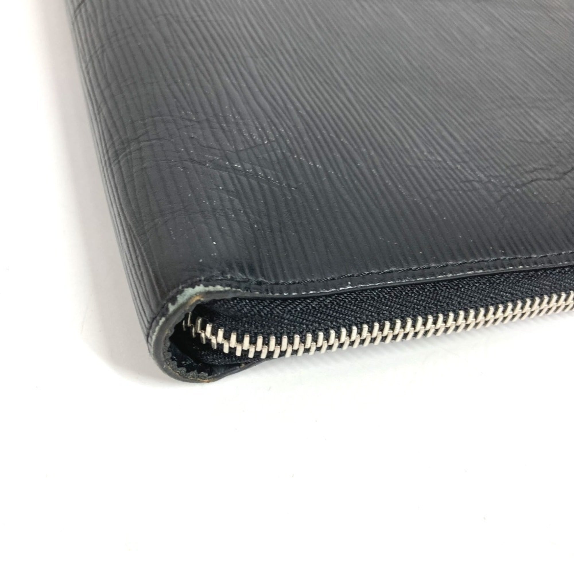 Louis Vuitton Black Noir Epi Leather Clutch Bag Pochette (Pre-Owned)