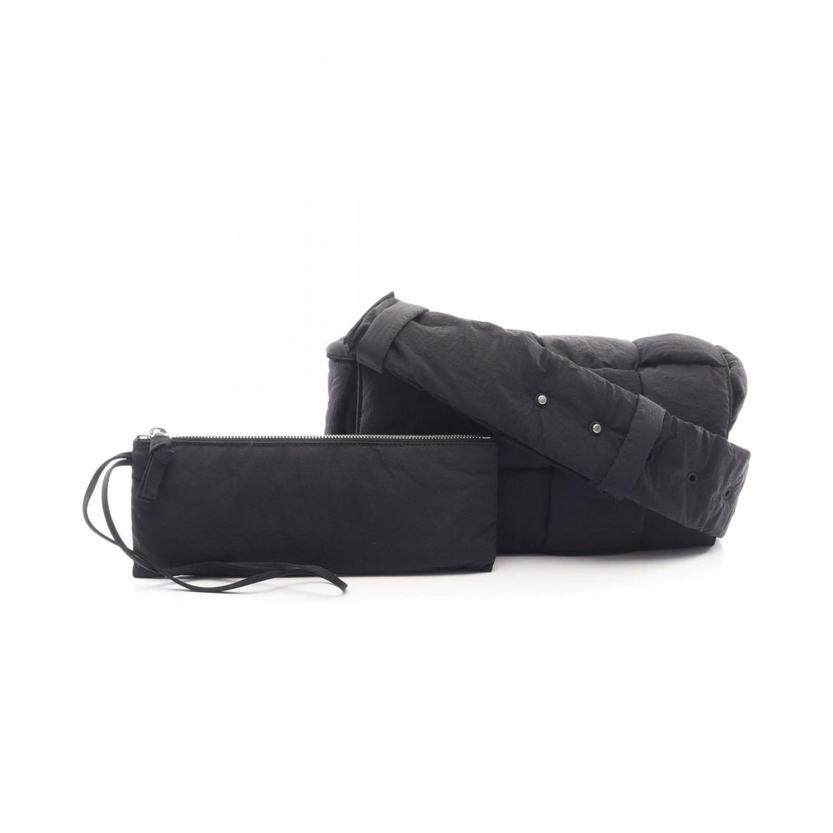 Bottega Veneta Black Nylon Handbag Shoulder Bag (Pre-Owned)