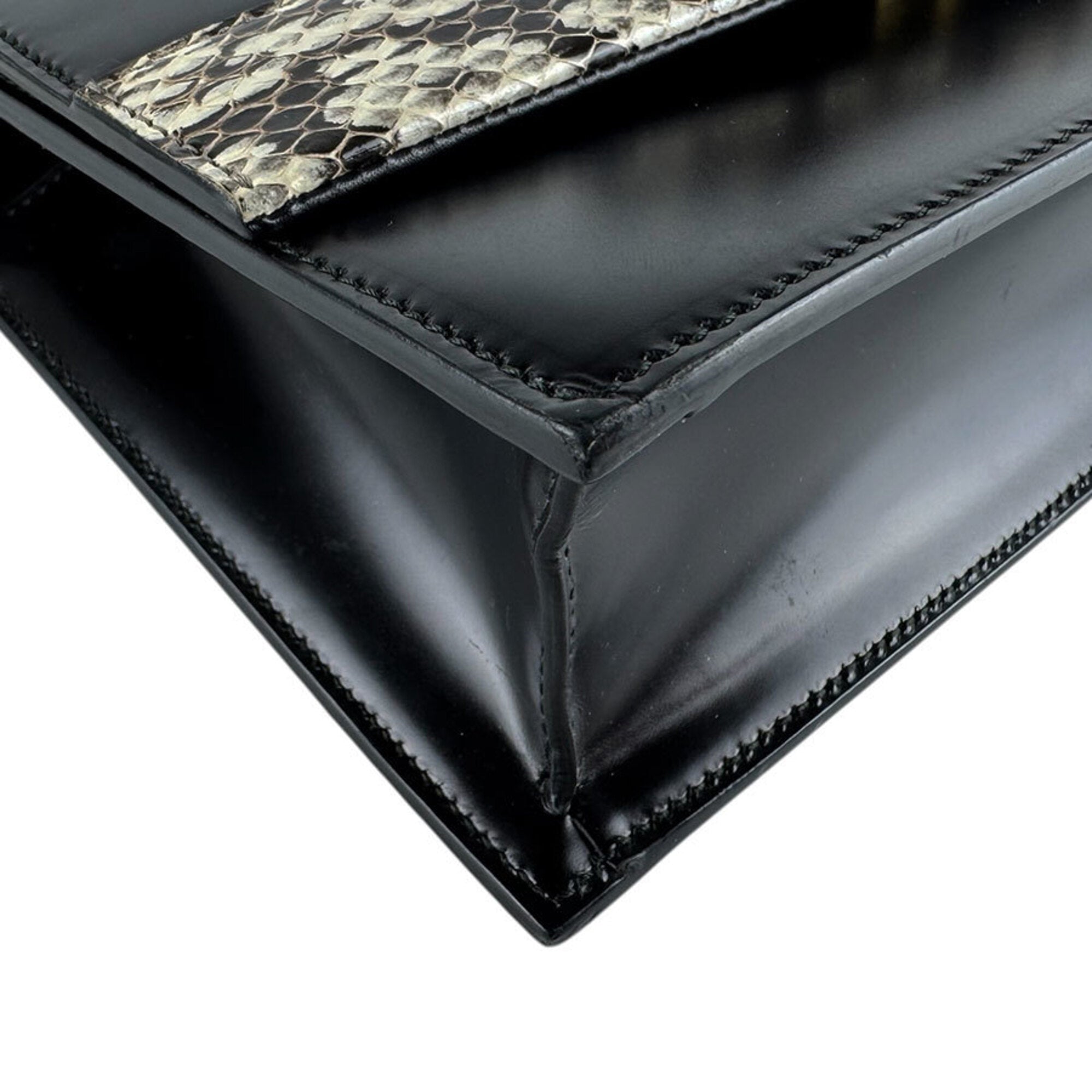 Gucci Black Leather Shoulder Bag (Pre-Owned)