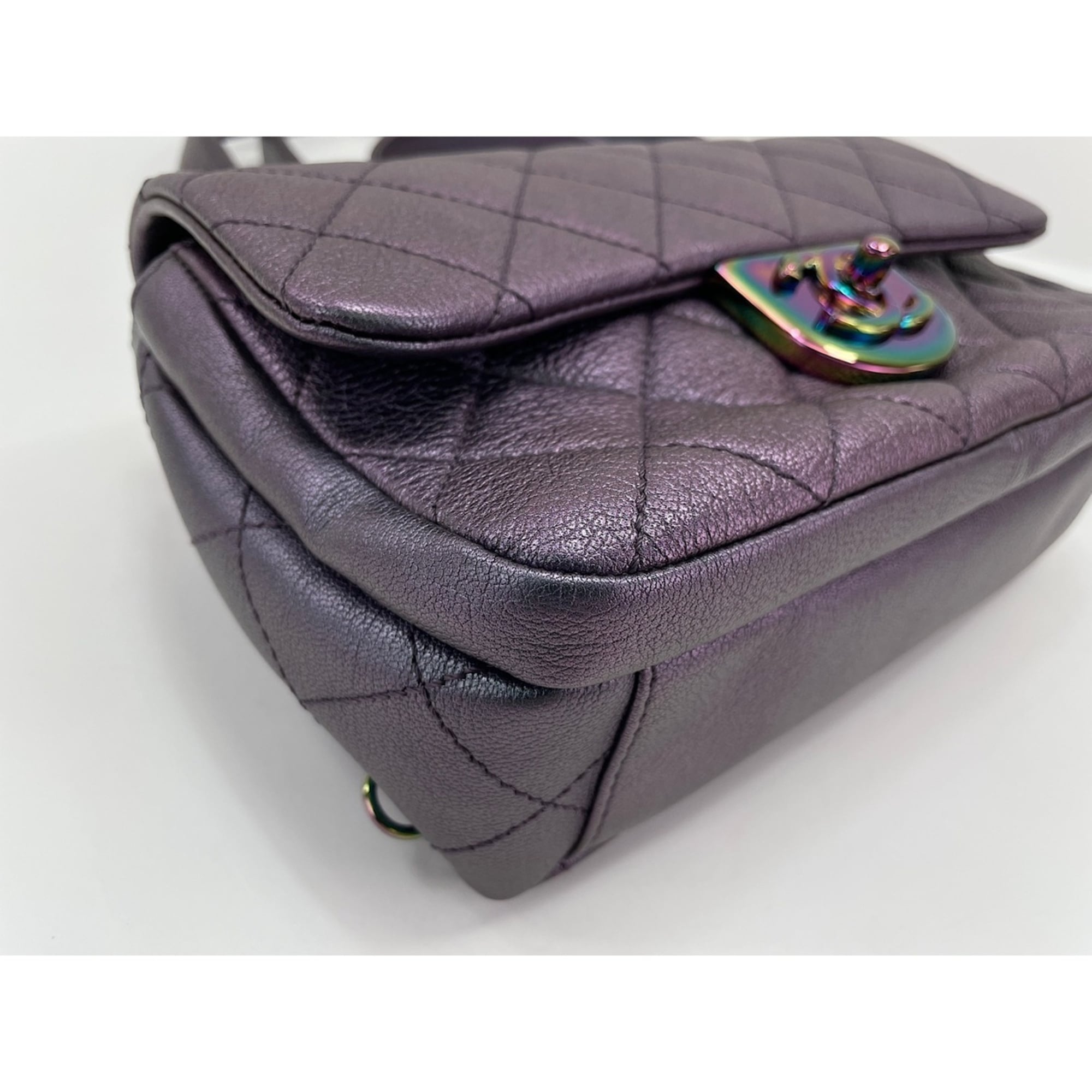 Chanel Purple Shoulder Bag (Pre-Owned)