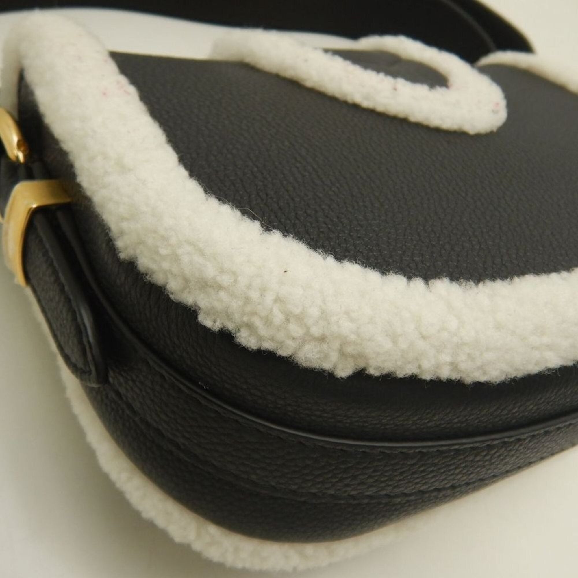 Louis Vuitton Noir White Wool Leather Shoulder Bag (Pre-Owned)