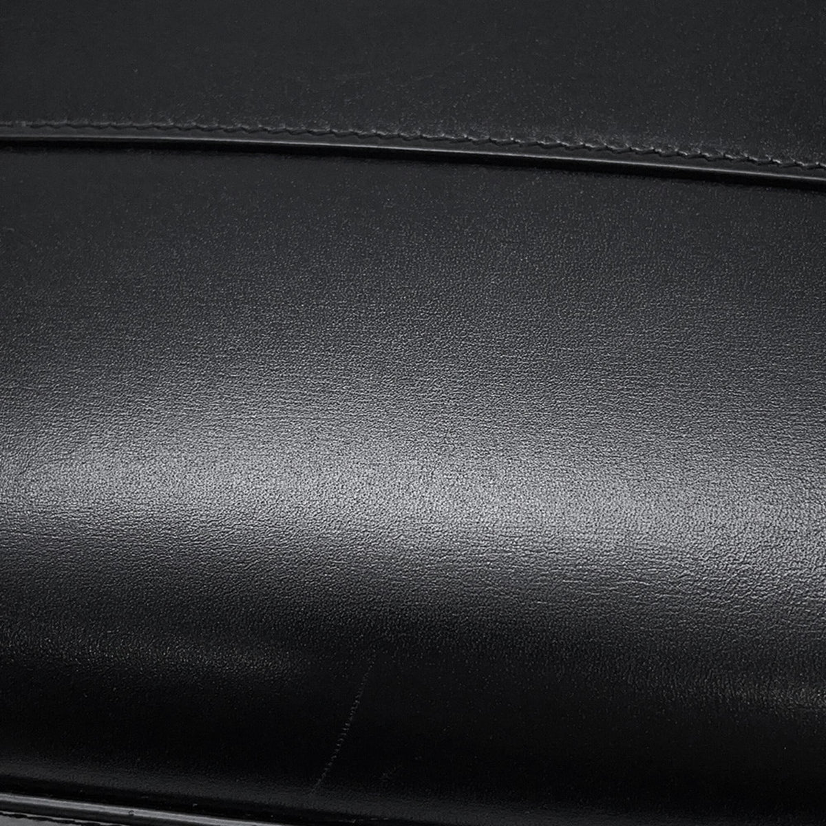 Yves Saint Laurent Black Leather Shoulder Bag (Pre-Owned)
