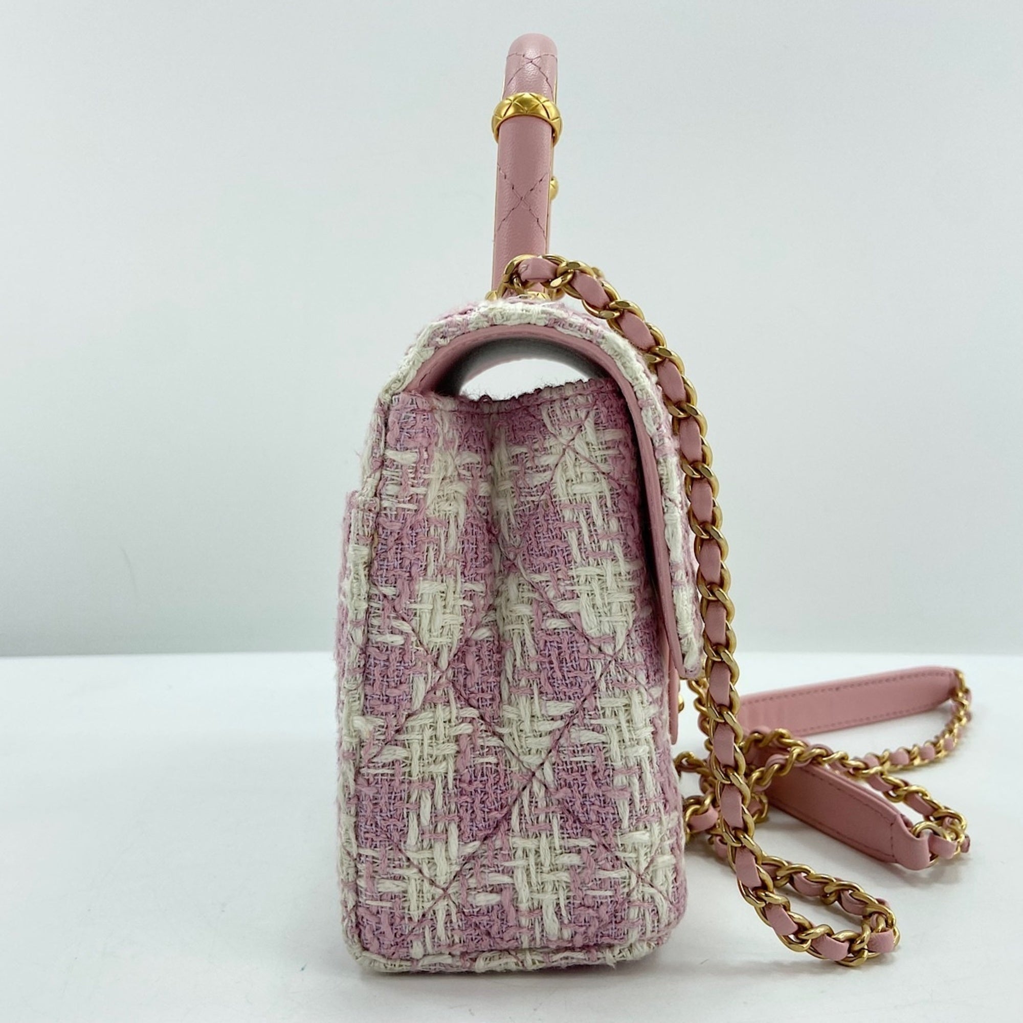 Chanel Pink Tweed Shoulder Bag (Pre-Owned)