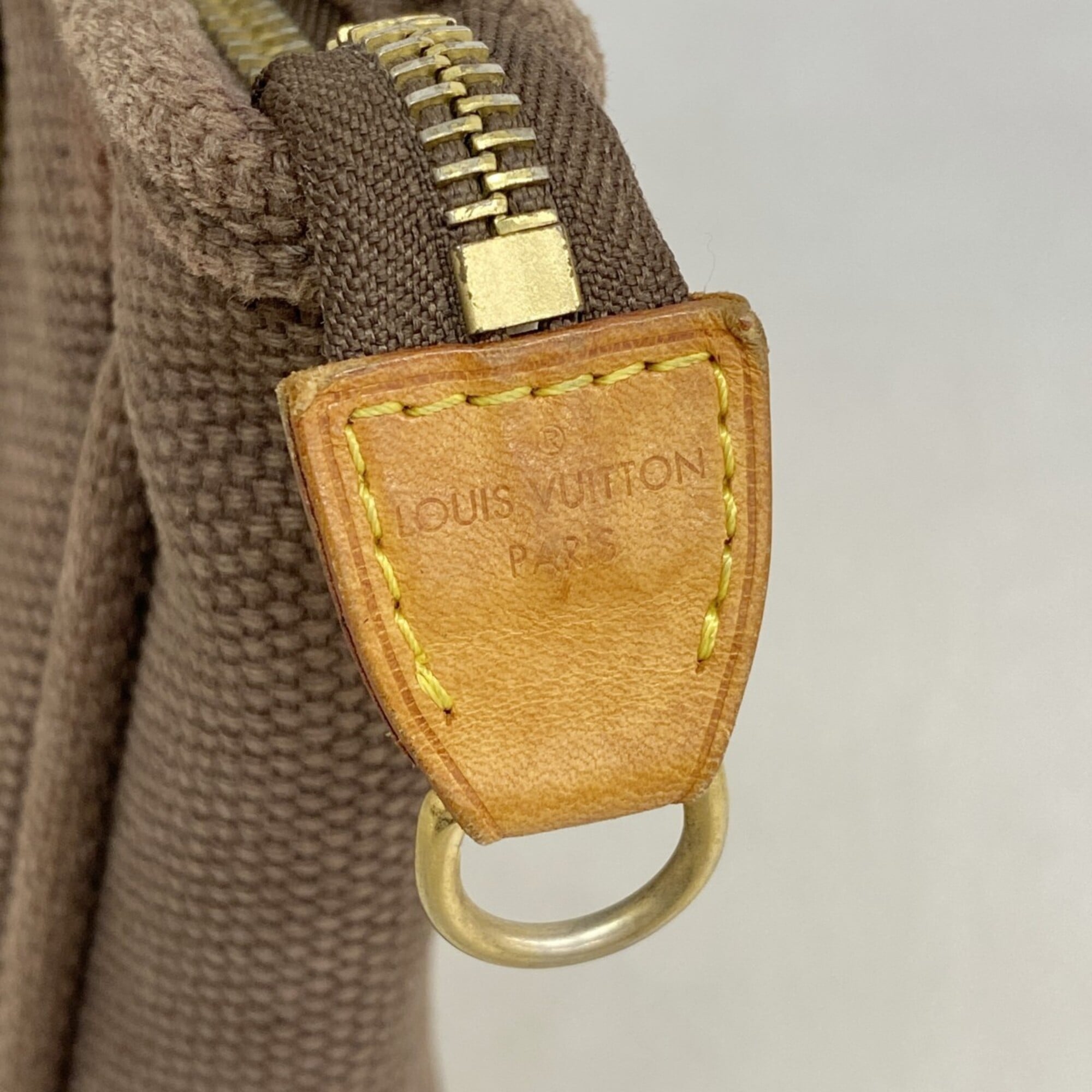 Louis Vuitton Brown Tote Bag (Pre-Owned)
