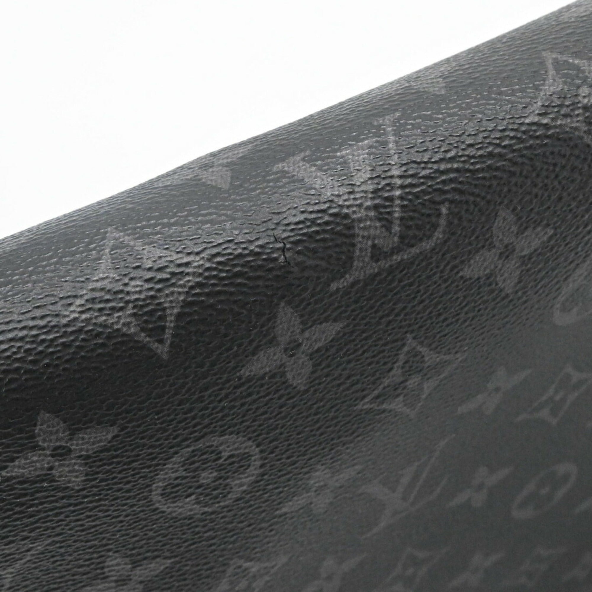 Louis Vuitton Black Monogram Eclipse Messenger Bag Shoulder Bag (Pre-Owned)