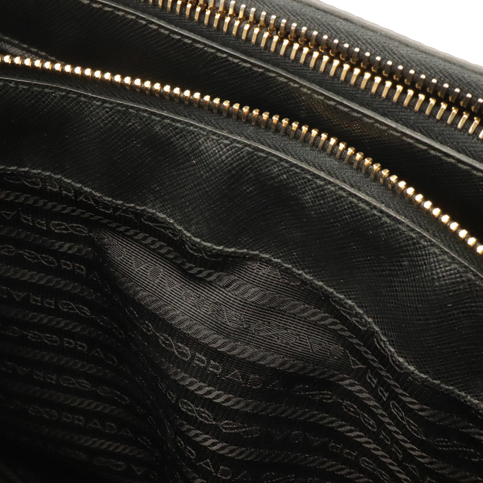 Prada Saffiano Black Nero Leather Handbag Shoulder Bag (Pre-Owned)