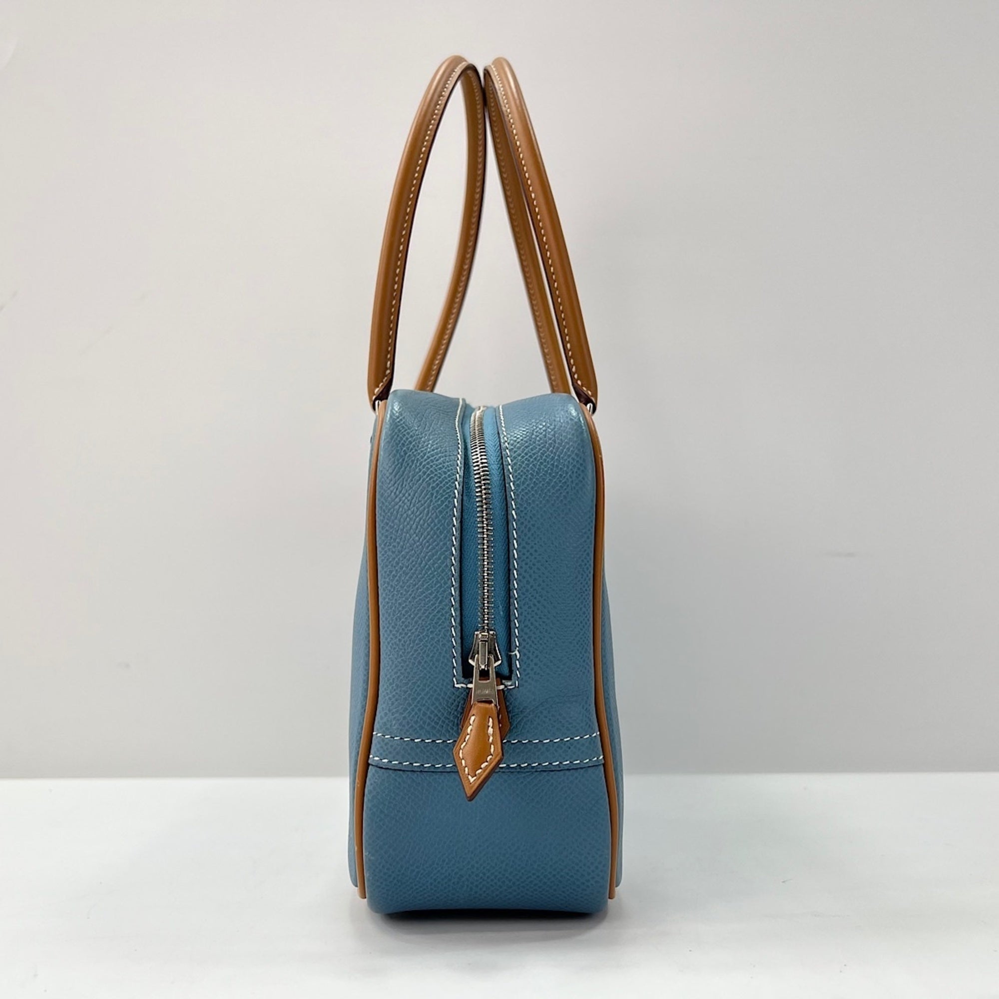 Hermes Blue Handbag (Pre-Owned)