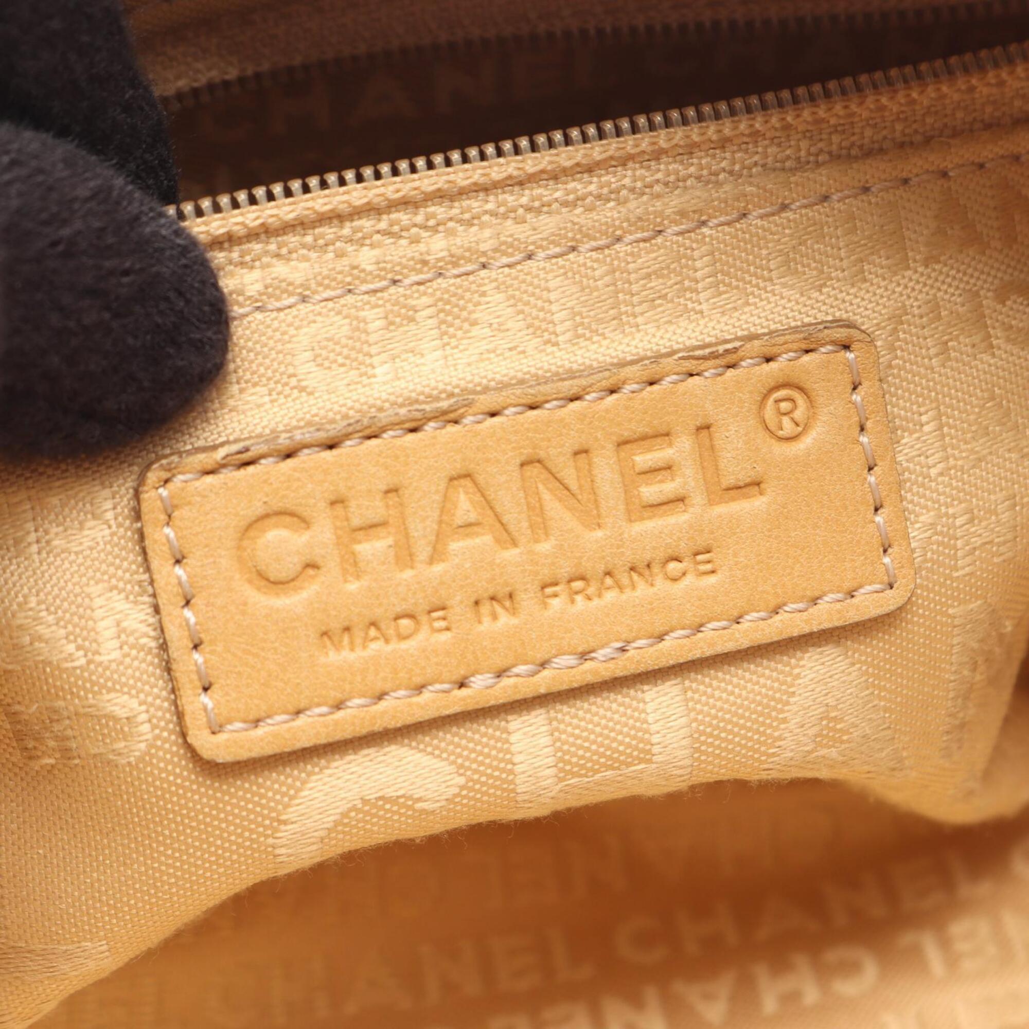 Chanel Black Leather Handbag (Pre-Owned)