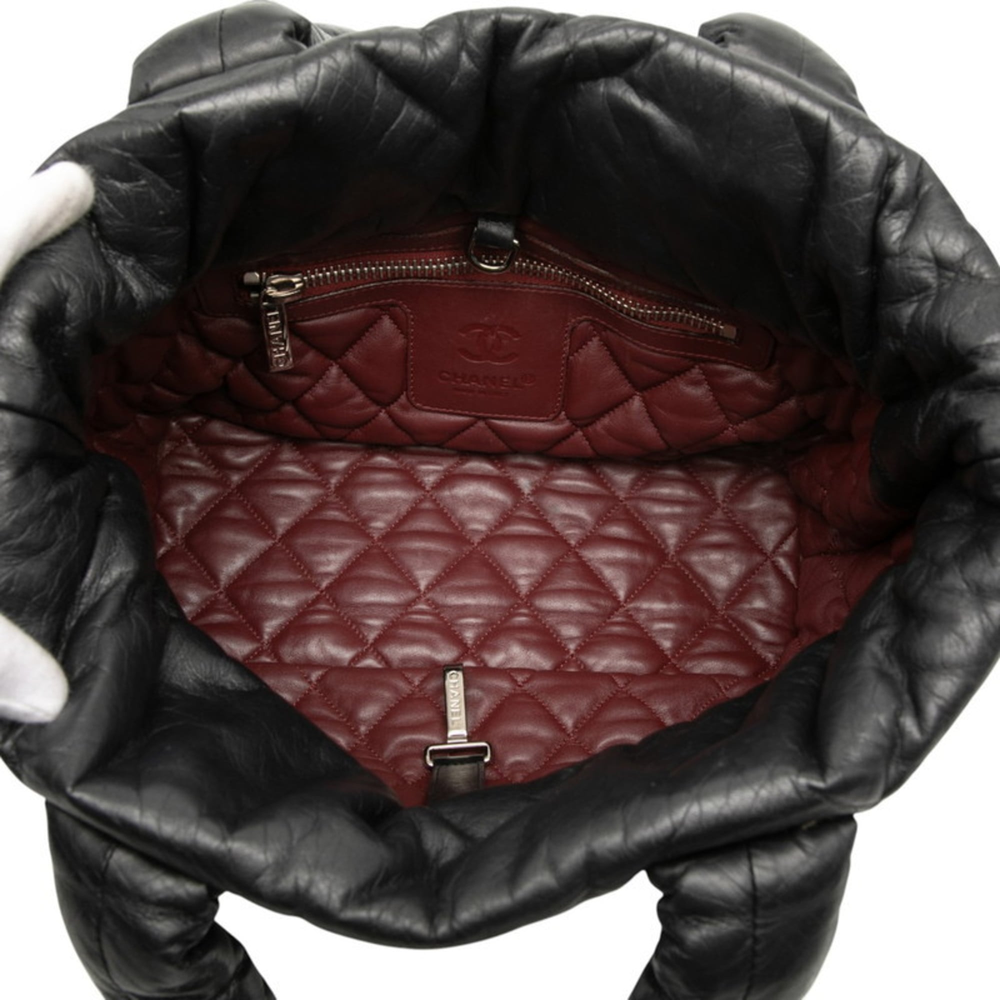 Chanel Black Leather Tote Bag (Pre-Owned)