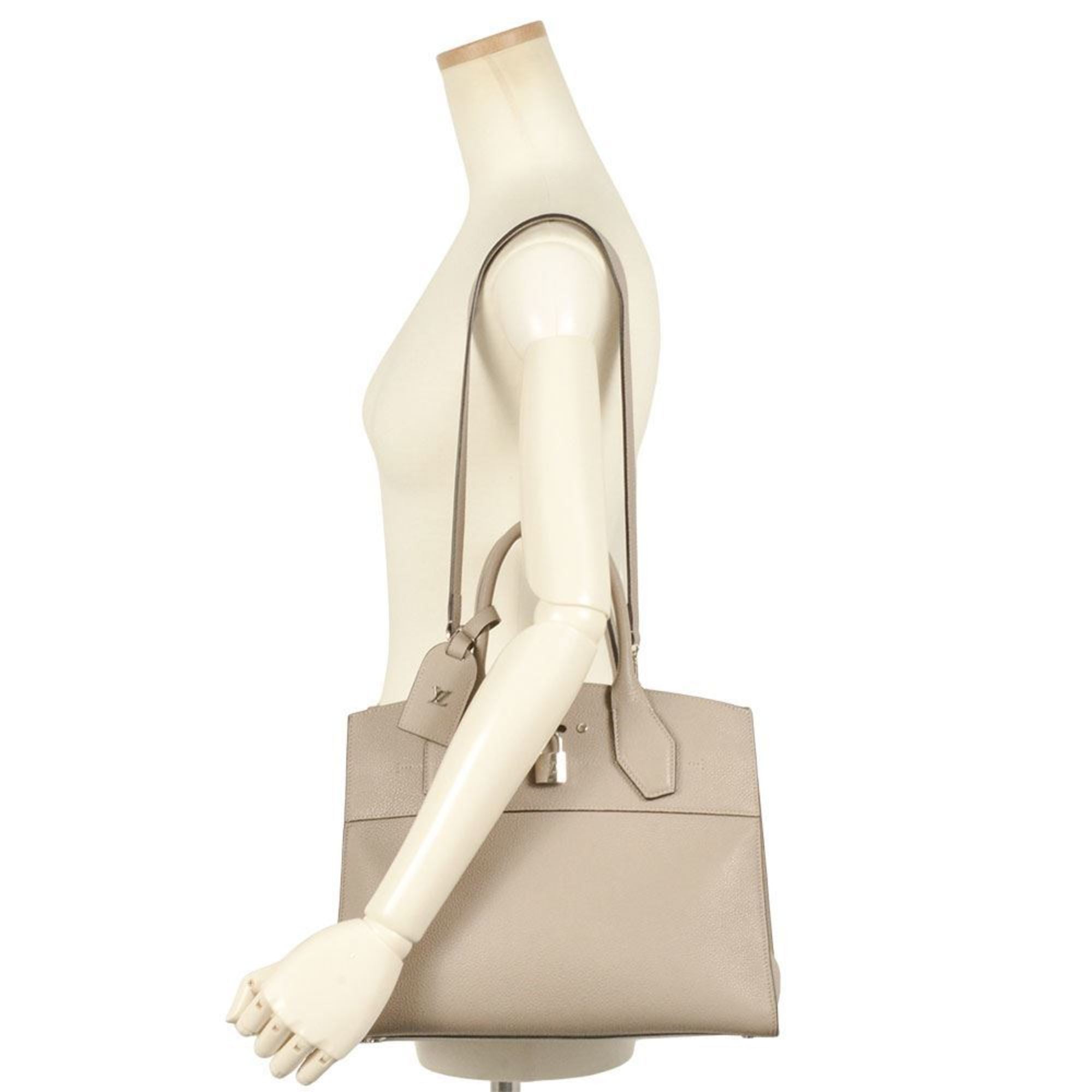 Louis Vuitton Beige Leather Handbag (Pre-Owned)