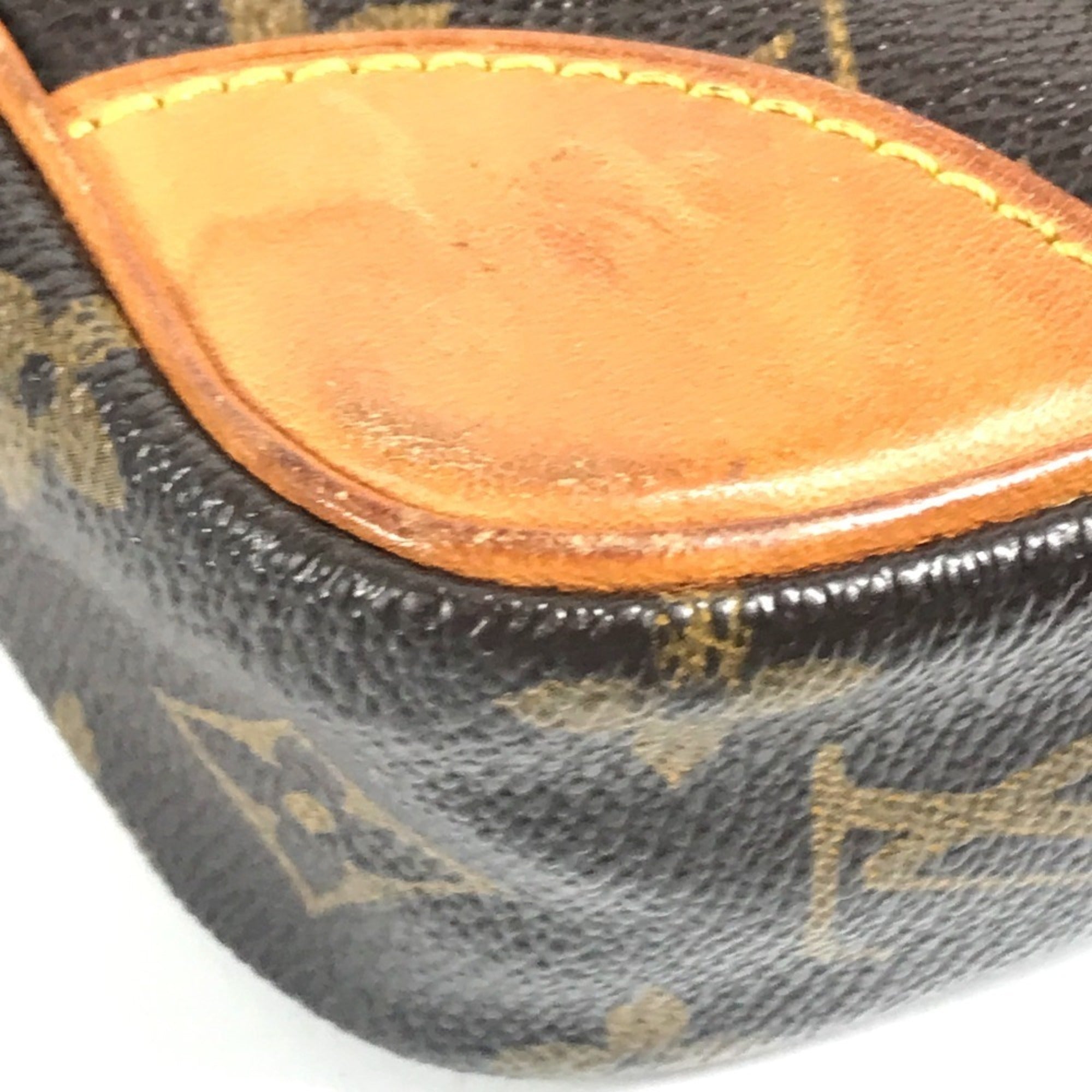 Louis Vuitton Brown Monogram Canvas Pochette Shoulder Bag (Pre-Owned)