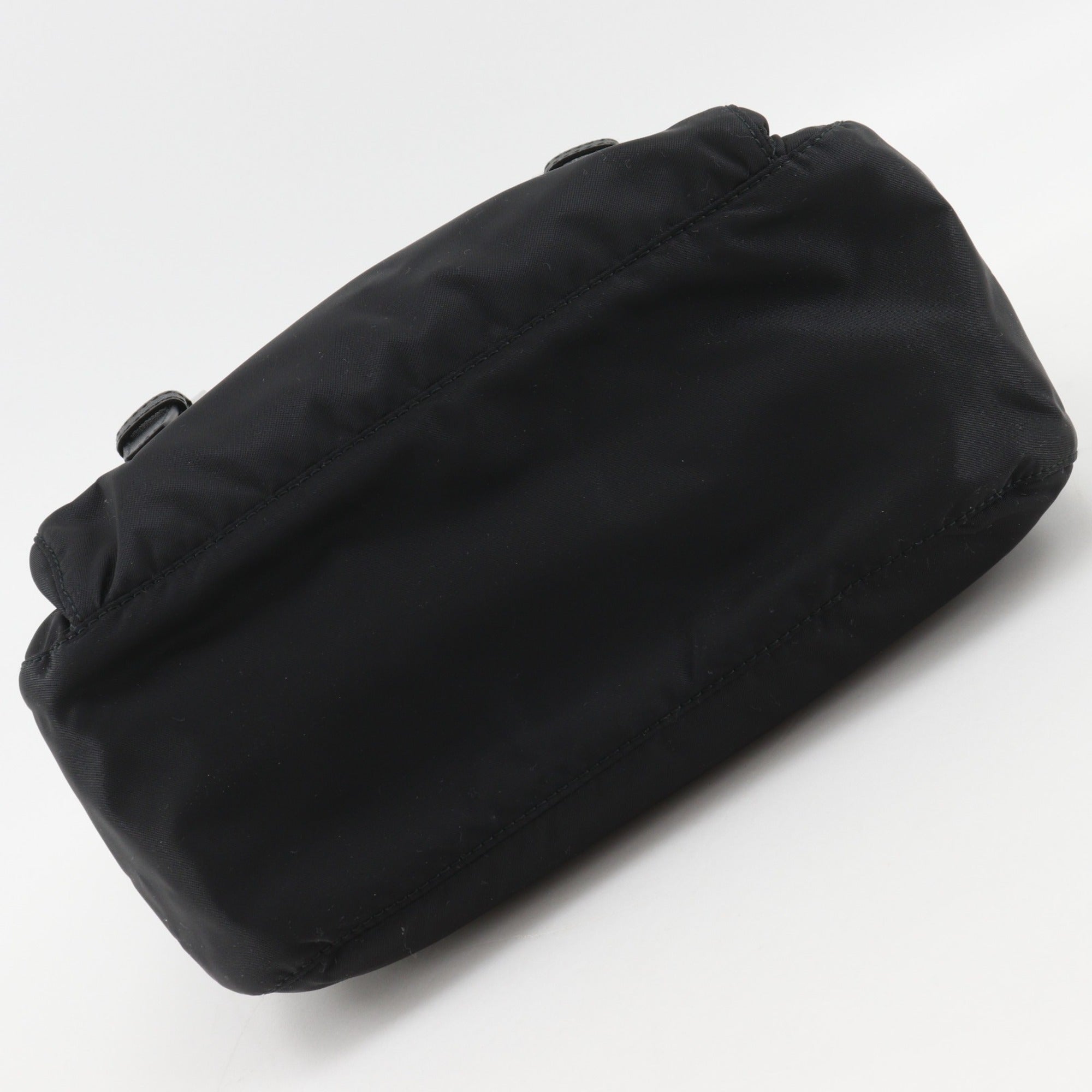 Prada Black Nero Nylon Messenger Bag Shoulder Bag (Pre-Owned)