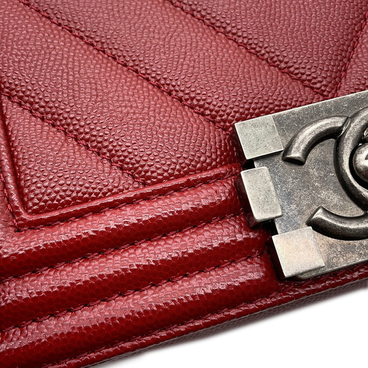 Chanel Boy Chanel Red Color Grained Calfskin Handbag Shoulder Bag (Pre-Owned)
