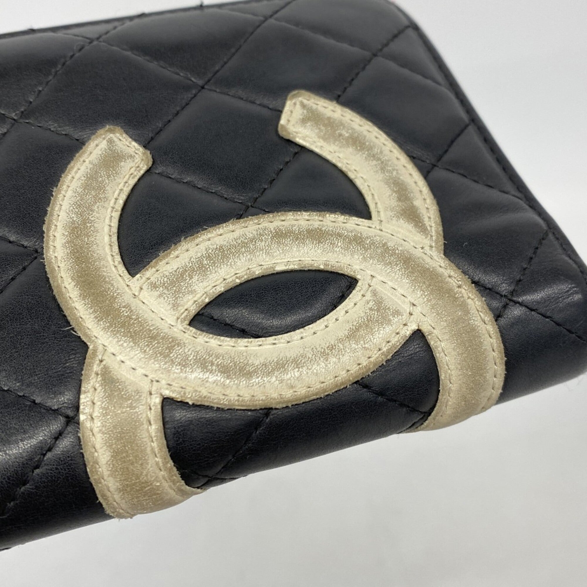 Chanel Black White Leather Long Wallet (Bi-Fold) (Pre-Owned)