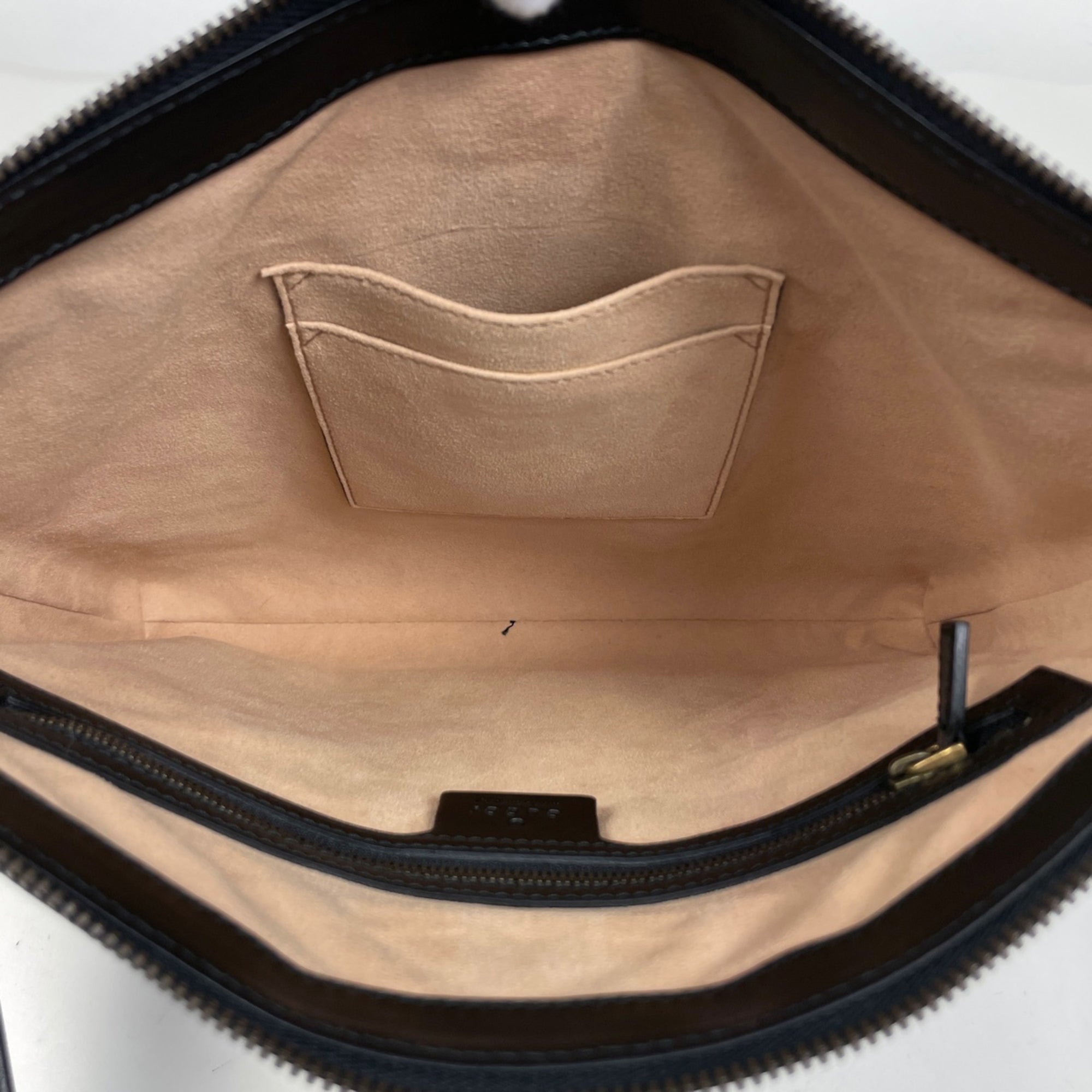 Gucci Gg Marmont Black Leather Shoulder Bag (Pre-Owned)
