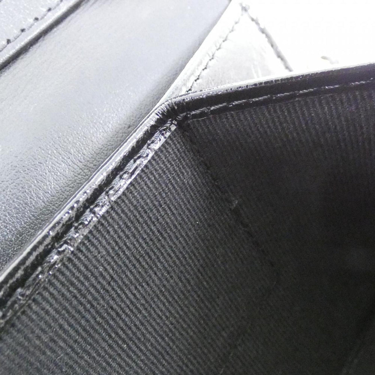 Chanel Black Leather Handbag Shoulder Bag (Pre-Owned)