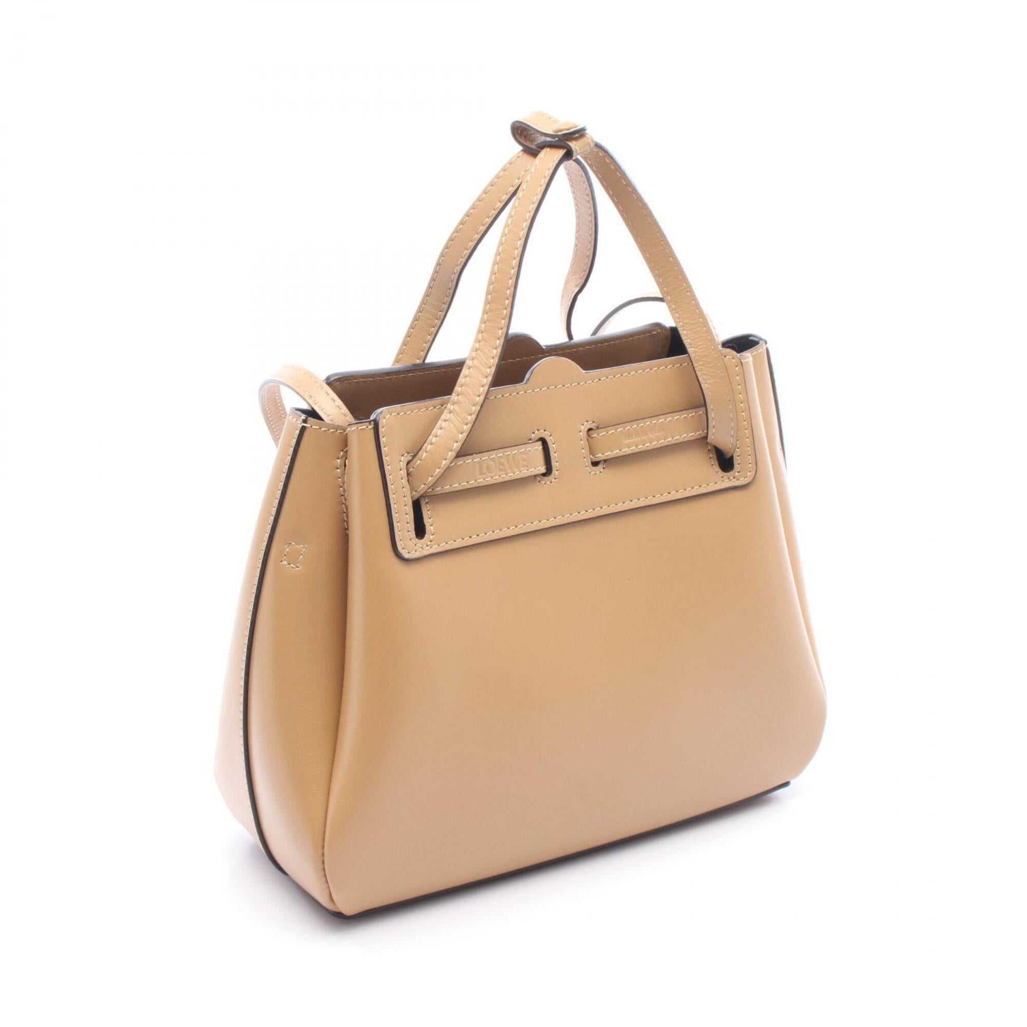 Loewe Beige Leather Handbag (Pre-Owned)