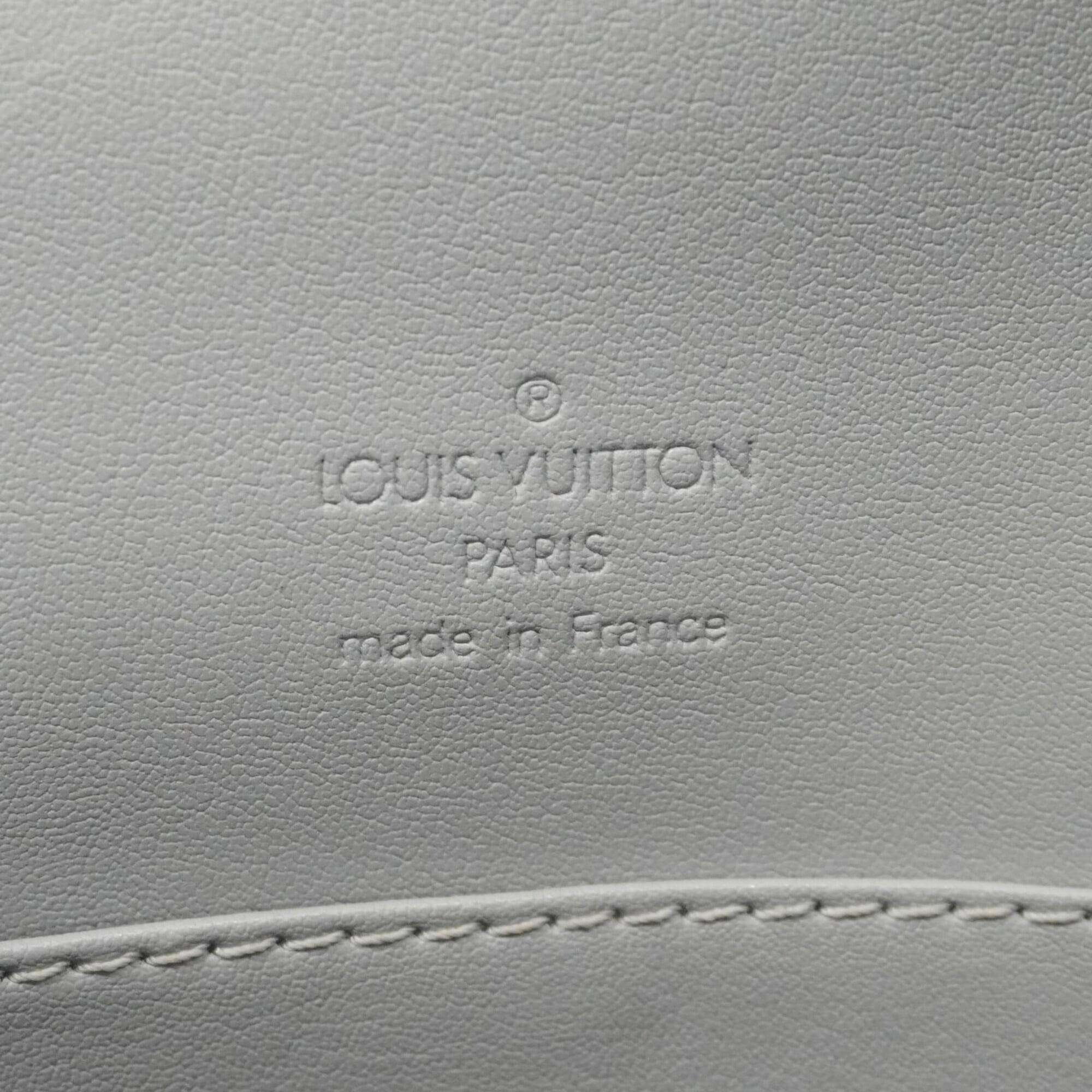 Louis Vuitton Gris Shoulder Bag (Pre-Owned)