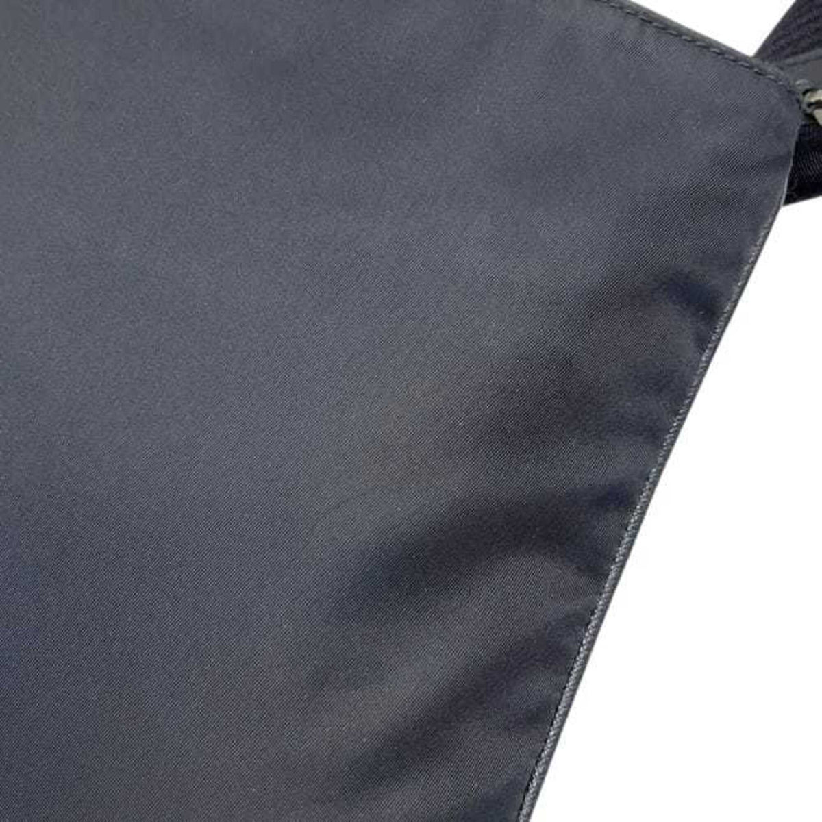 Prada Black Nero Nylon Shoulder Bag (Pre-Owned)