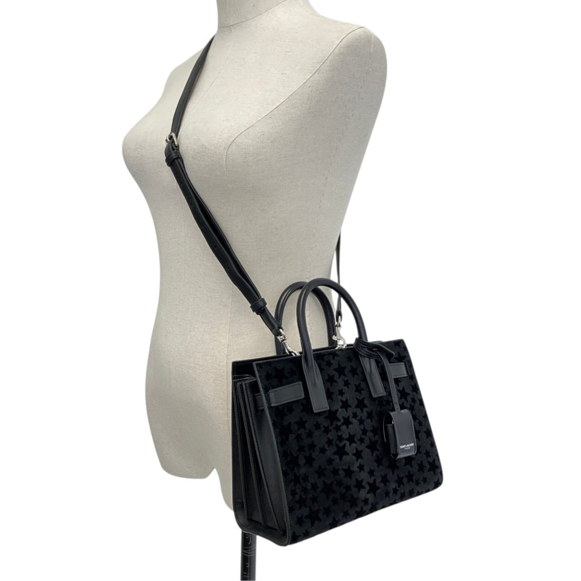Yves Saint Laurent Black Shoulder Bag (Pre-Owned)