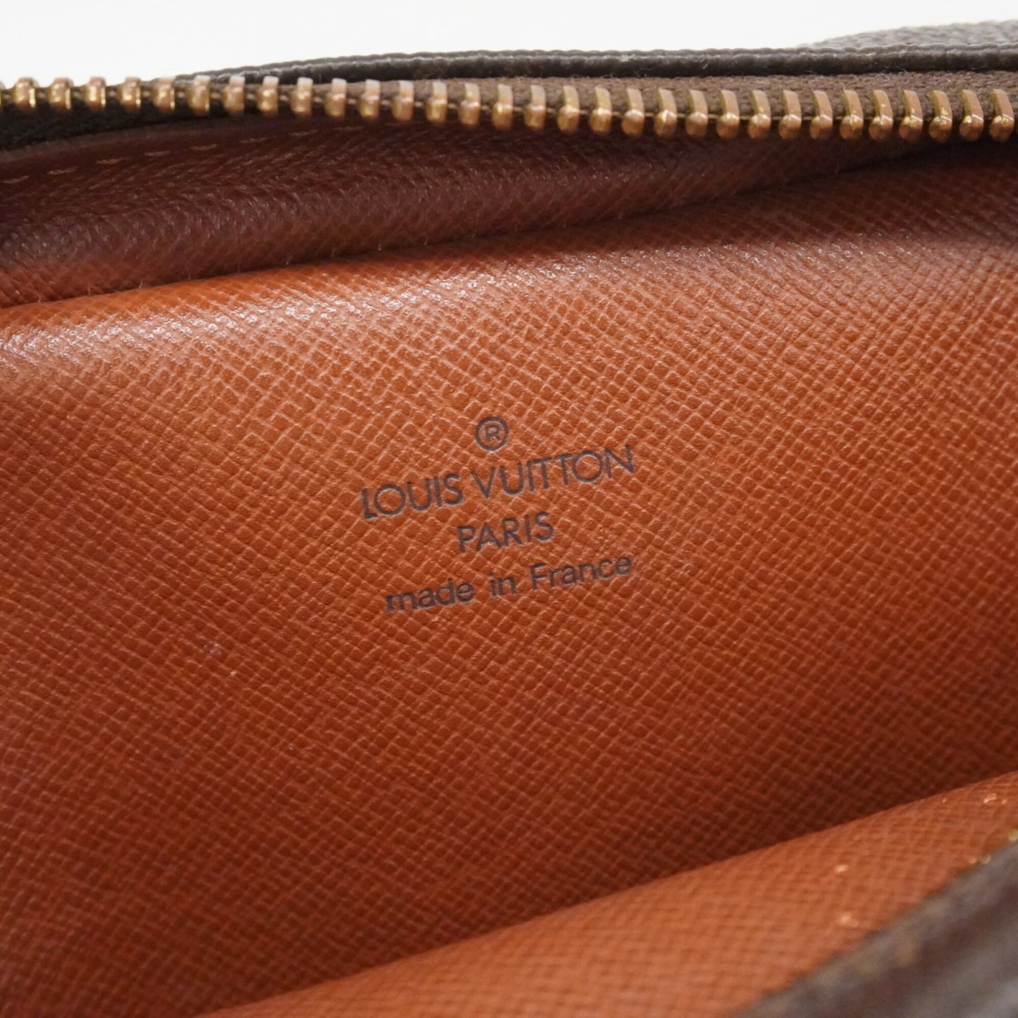 Louis Vuitton Brown Shoulder Bag (Pre-Owned)