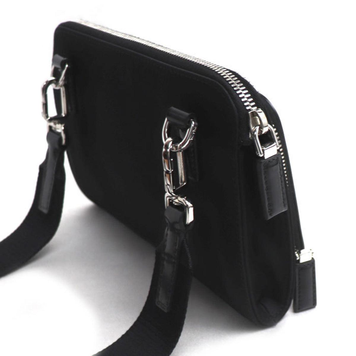 Prada Black Leather Nylon Shoulder Bag (Pre-Owned)
