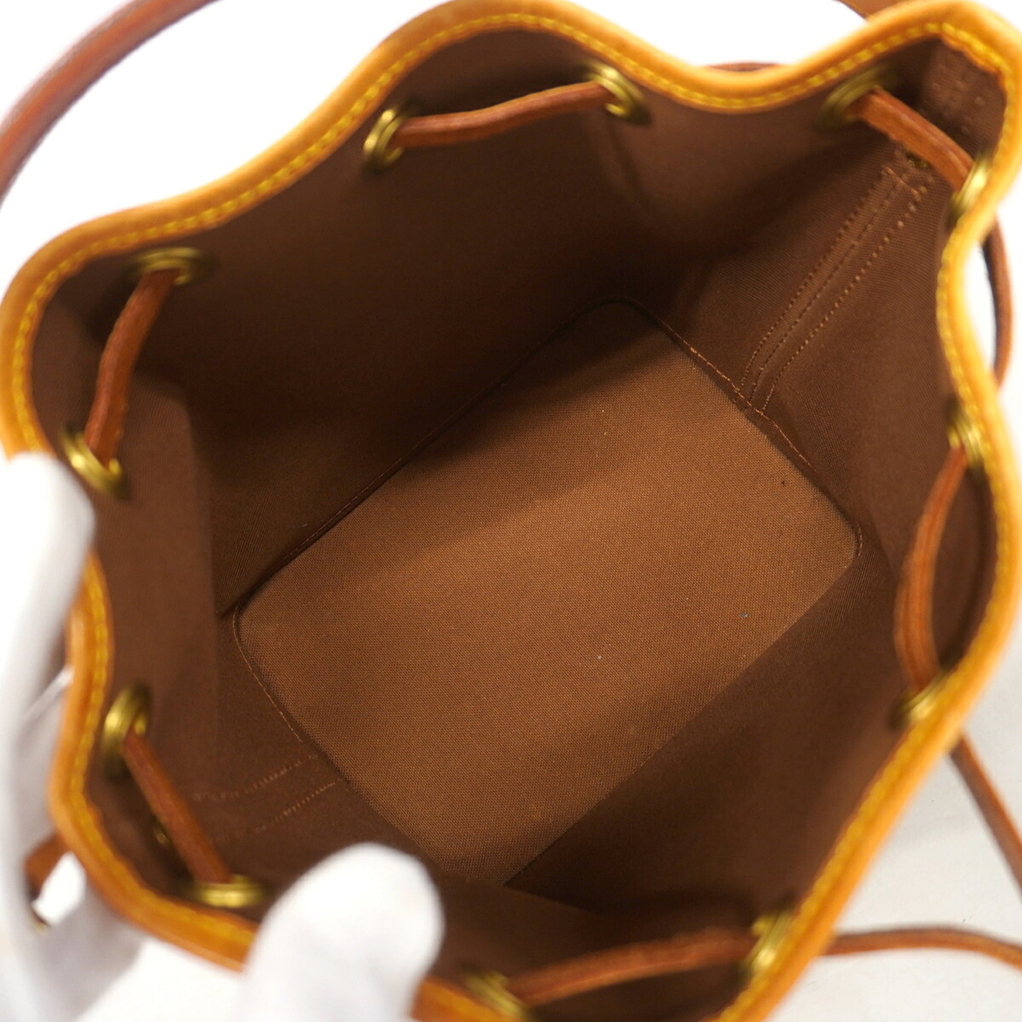 Louis Vuitton Brown Handbag (Pre-Owned)