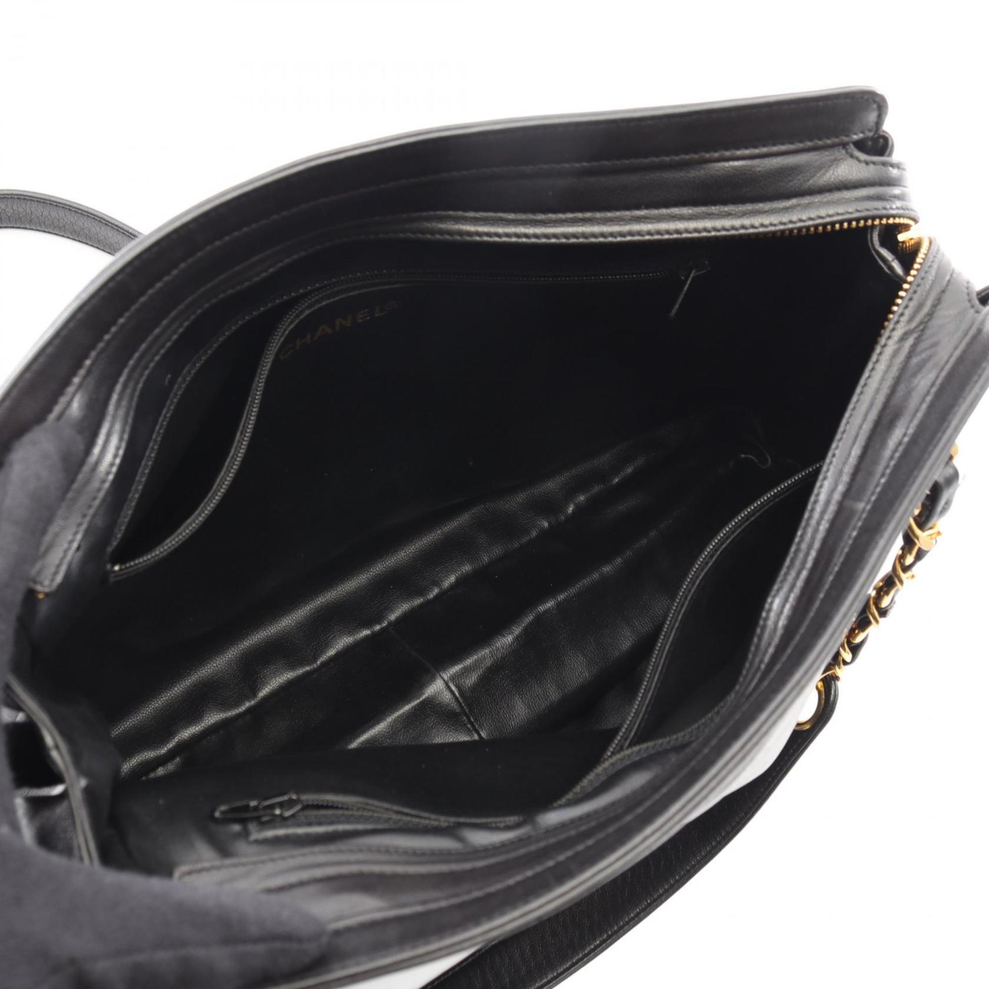 Chanel Black Leather Tote Bag (Pre-Owned)