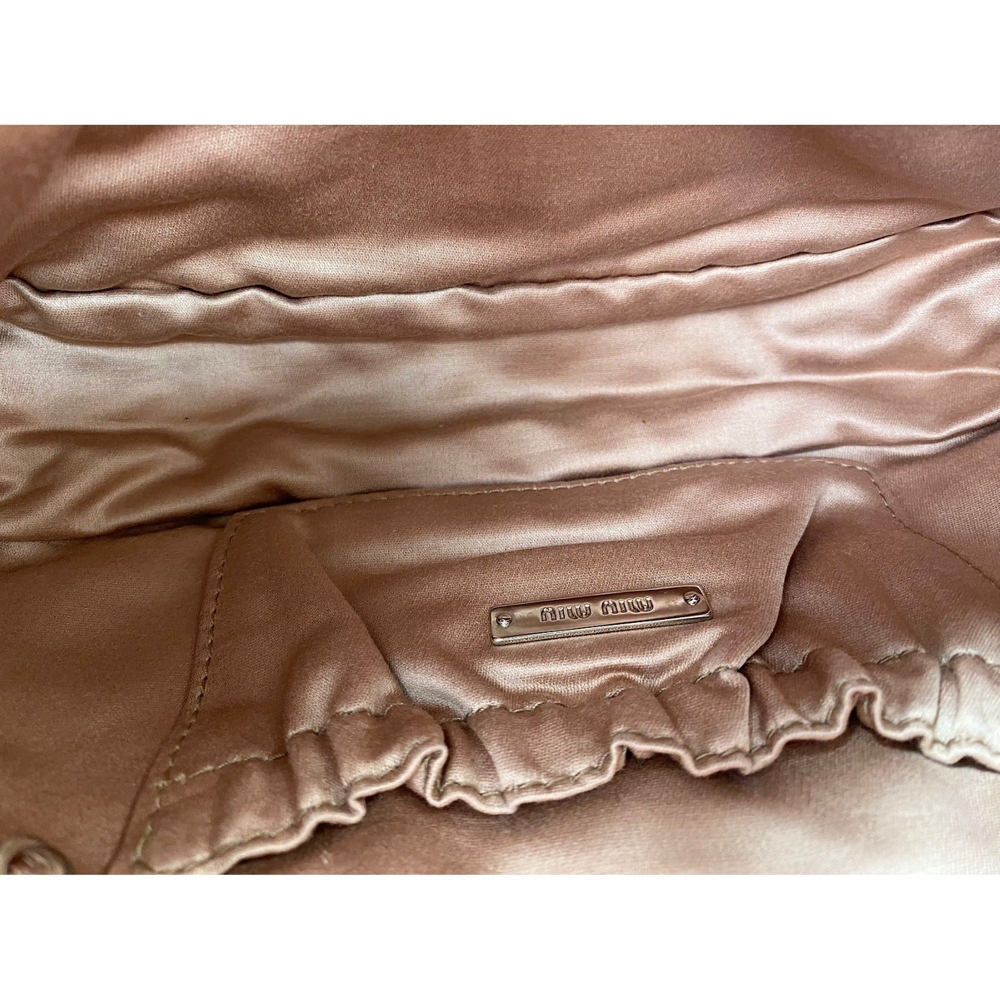 Miu Miu Red Color Shoulder Bag (Pre-Owned)