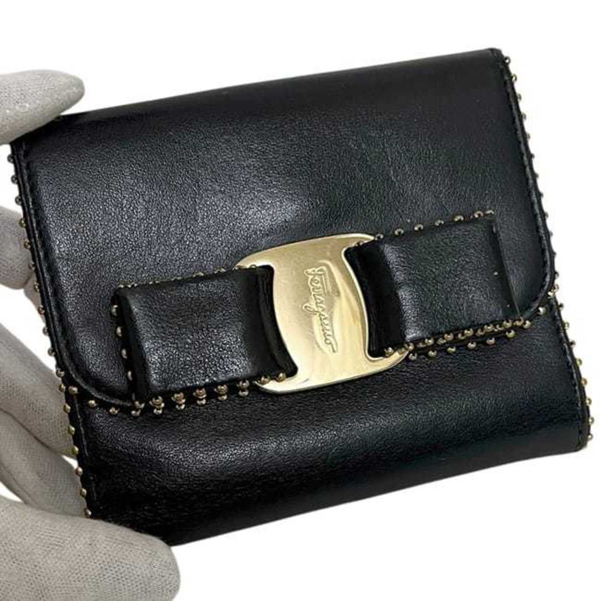 Salvatore Ferragamo Black Leather Wallet (Bi-Fold) (Pre-Owned)